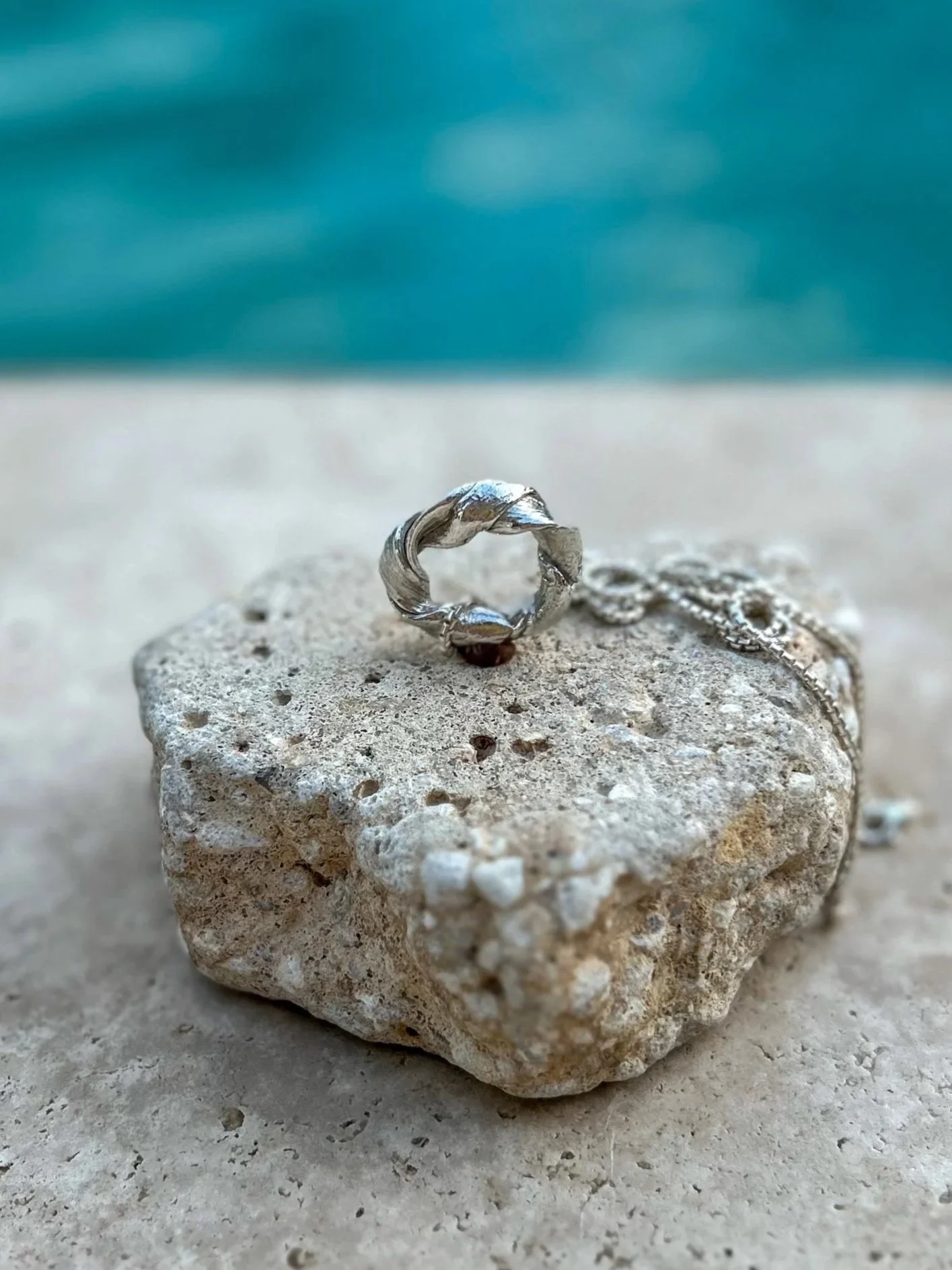 no. 3 pendant necklace