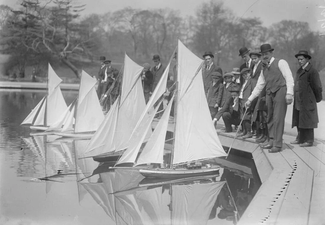 Central Park Model Yacht Club