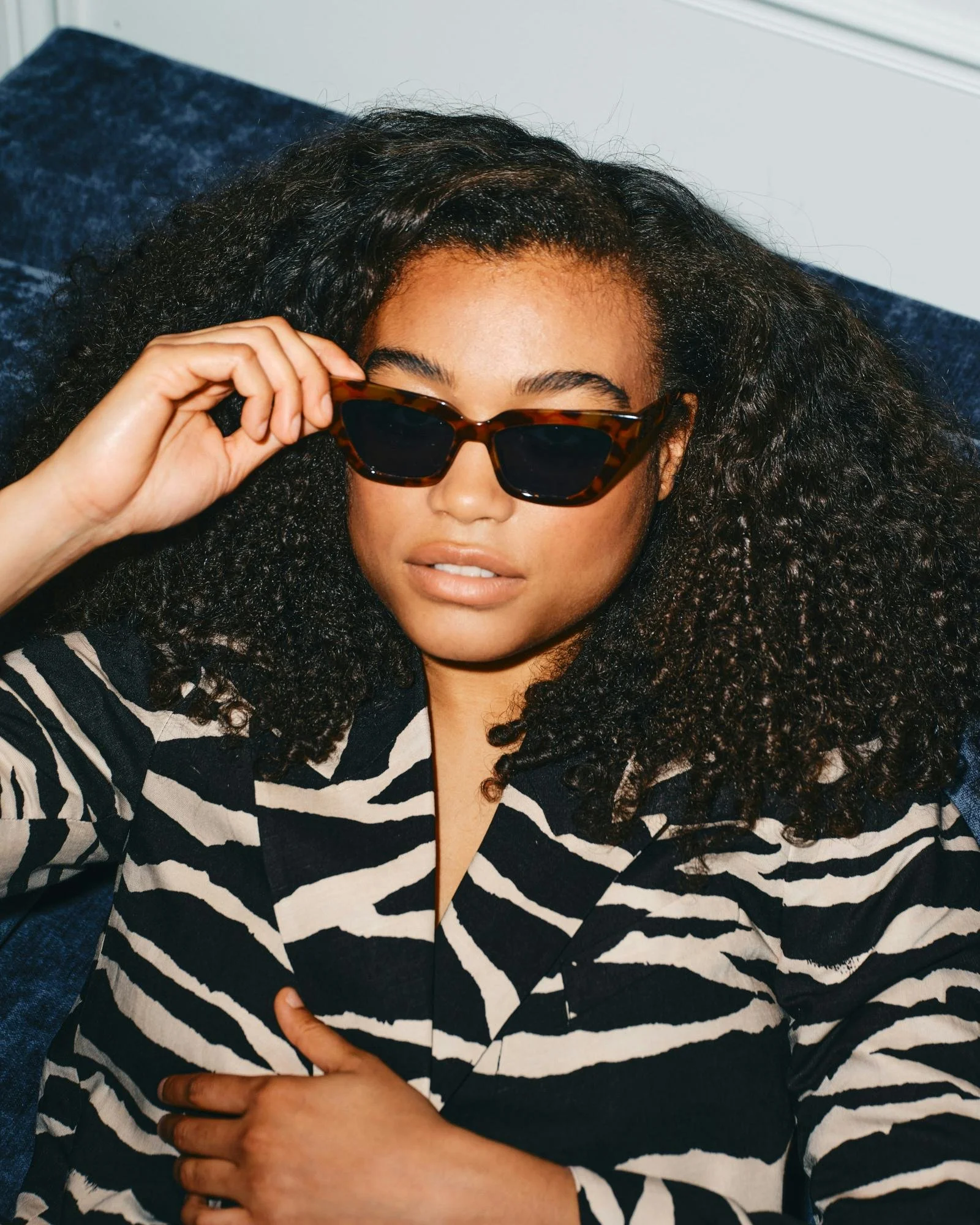 scorpio-sunglass-biz.jpg