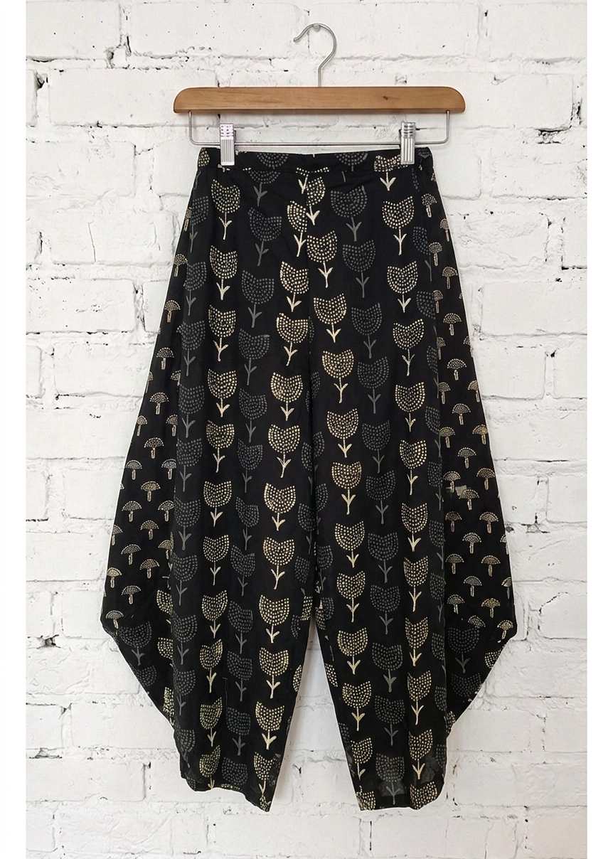 guinea pants 2.png