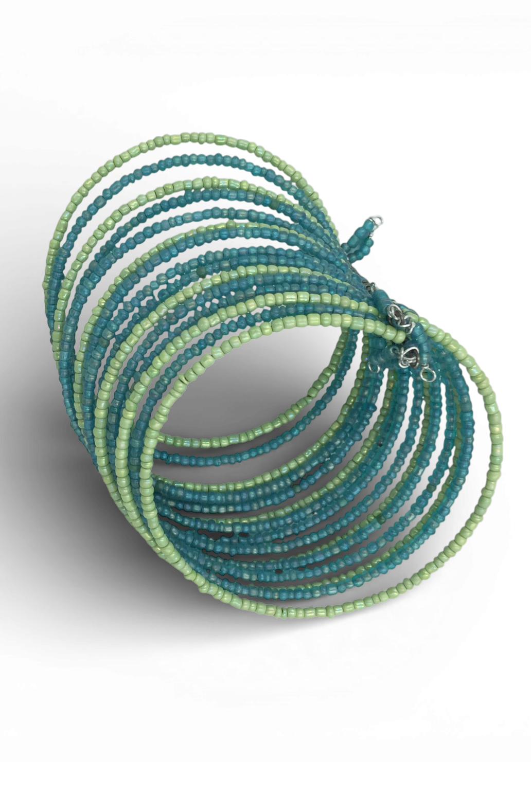 beaded_cuff_p6-Photoroom.png