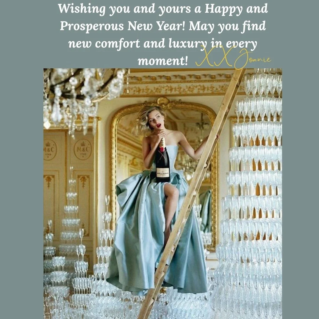 Happy New Year from Lux and Loom! May your 2026 be woven with moments of beauty and tranquility.
A New Year is the perfect time to refine the silhouette of your life. At Lux and Loom, what you wear is the first chapter of your daily story.
As we step