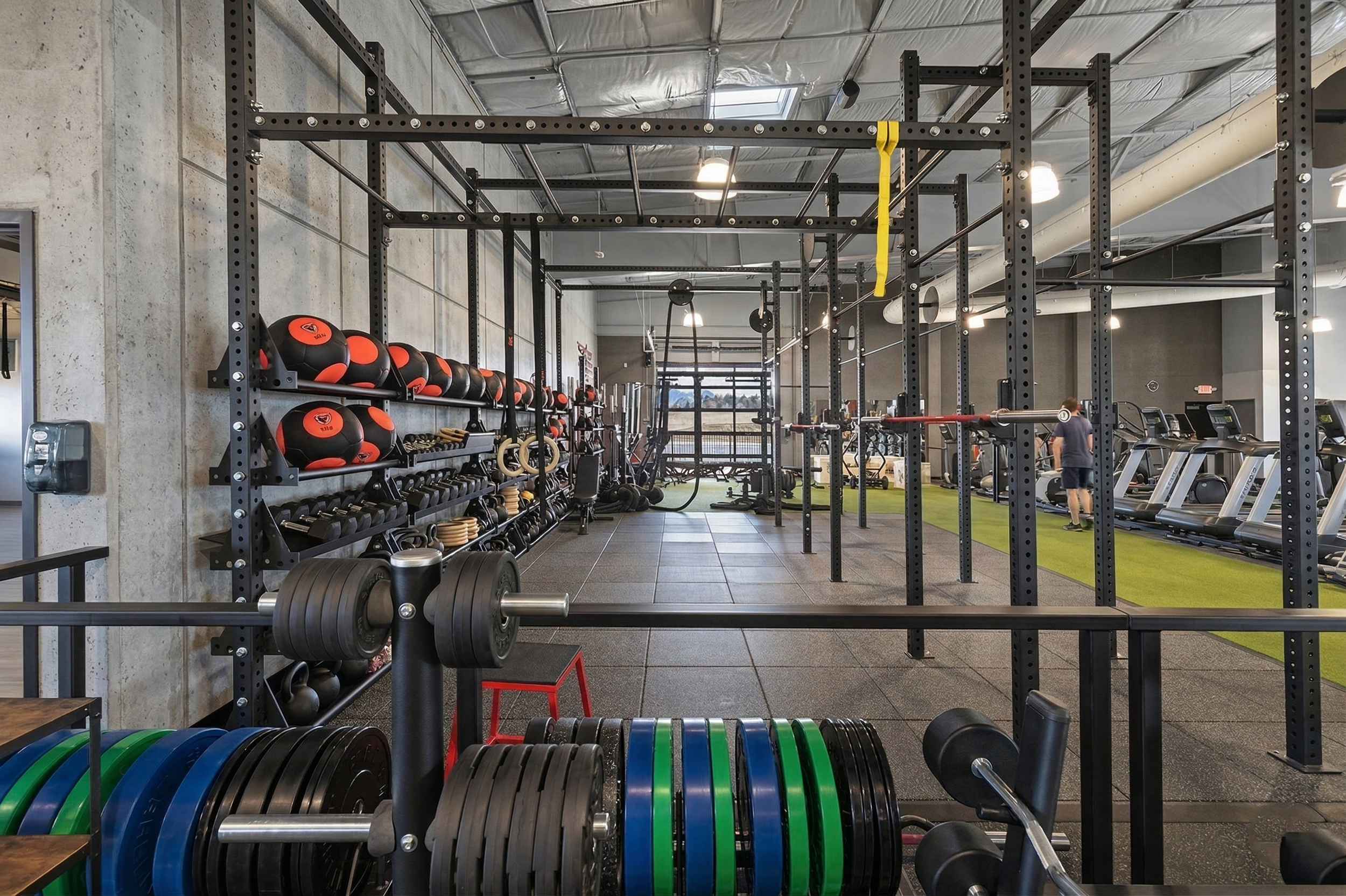 World Gym Interior - Kalispell MT 3.png