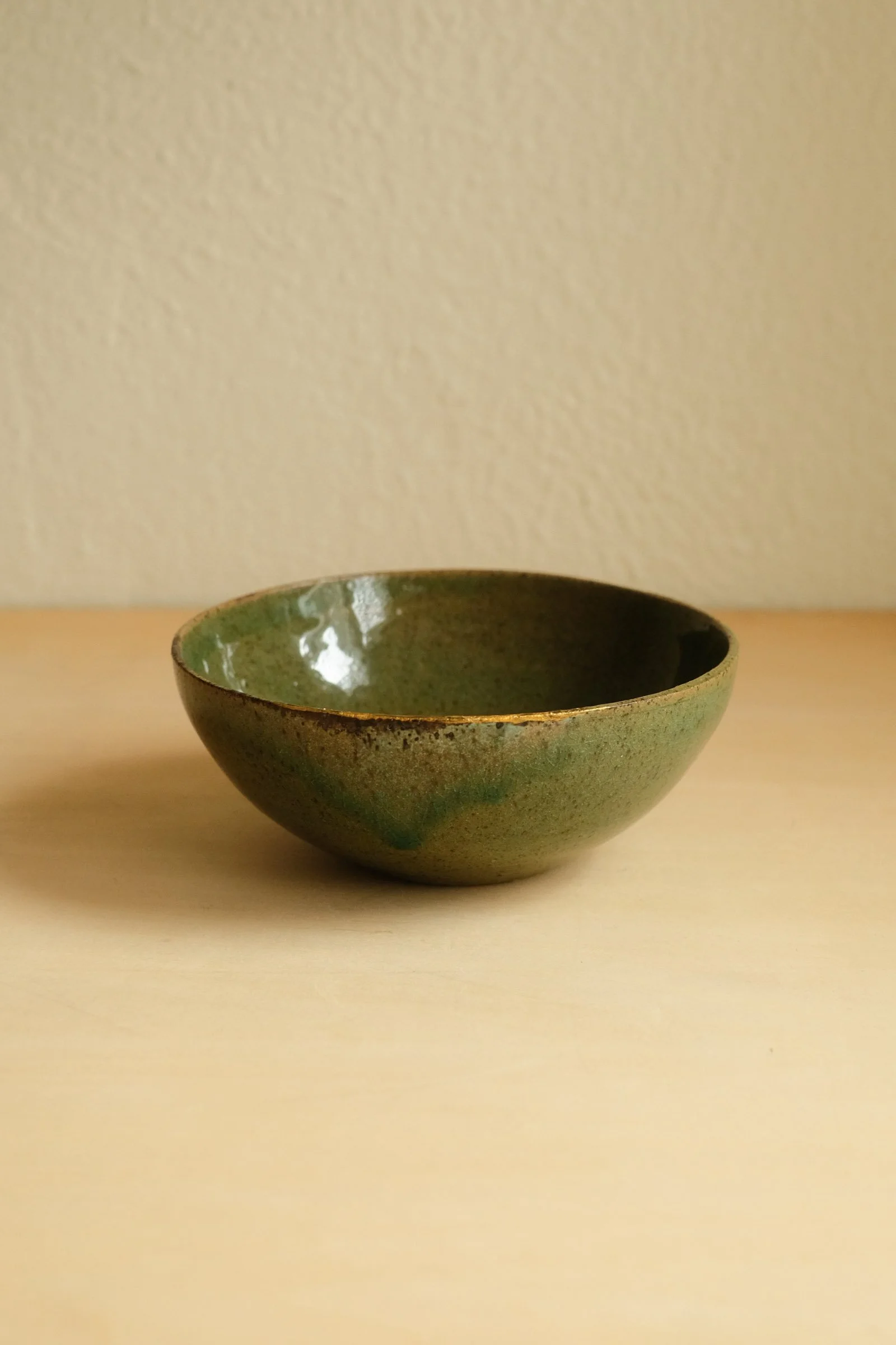 Decorative bowl (6.25")