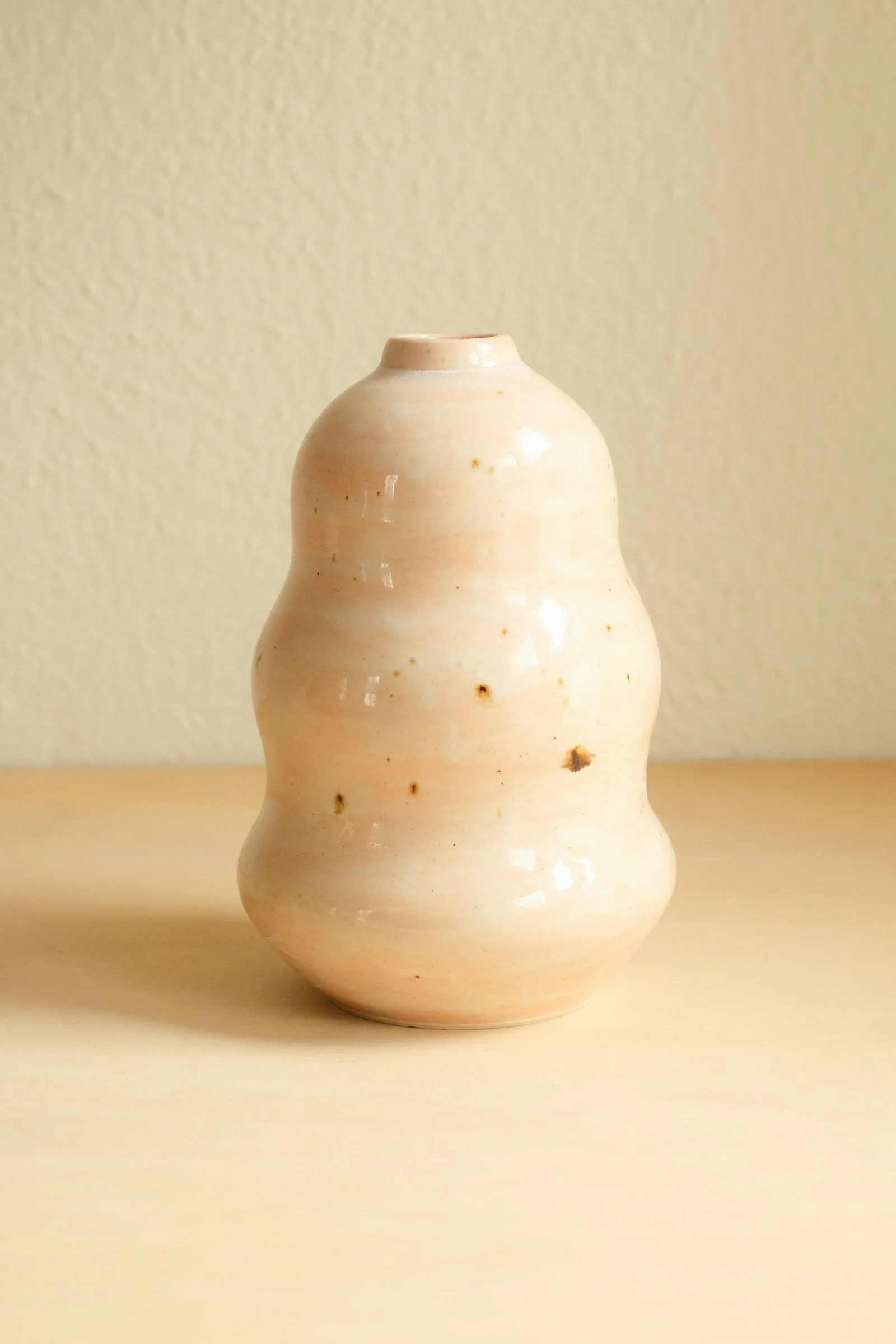 Wavy vase
