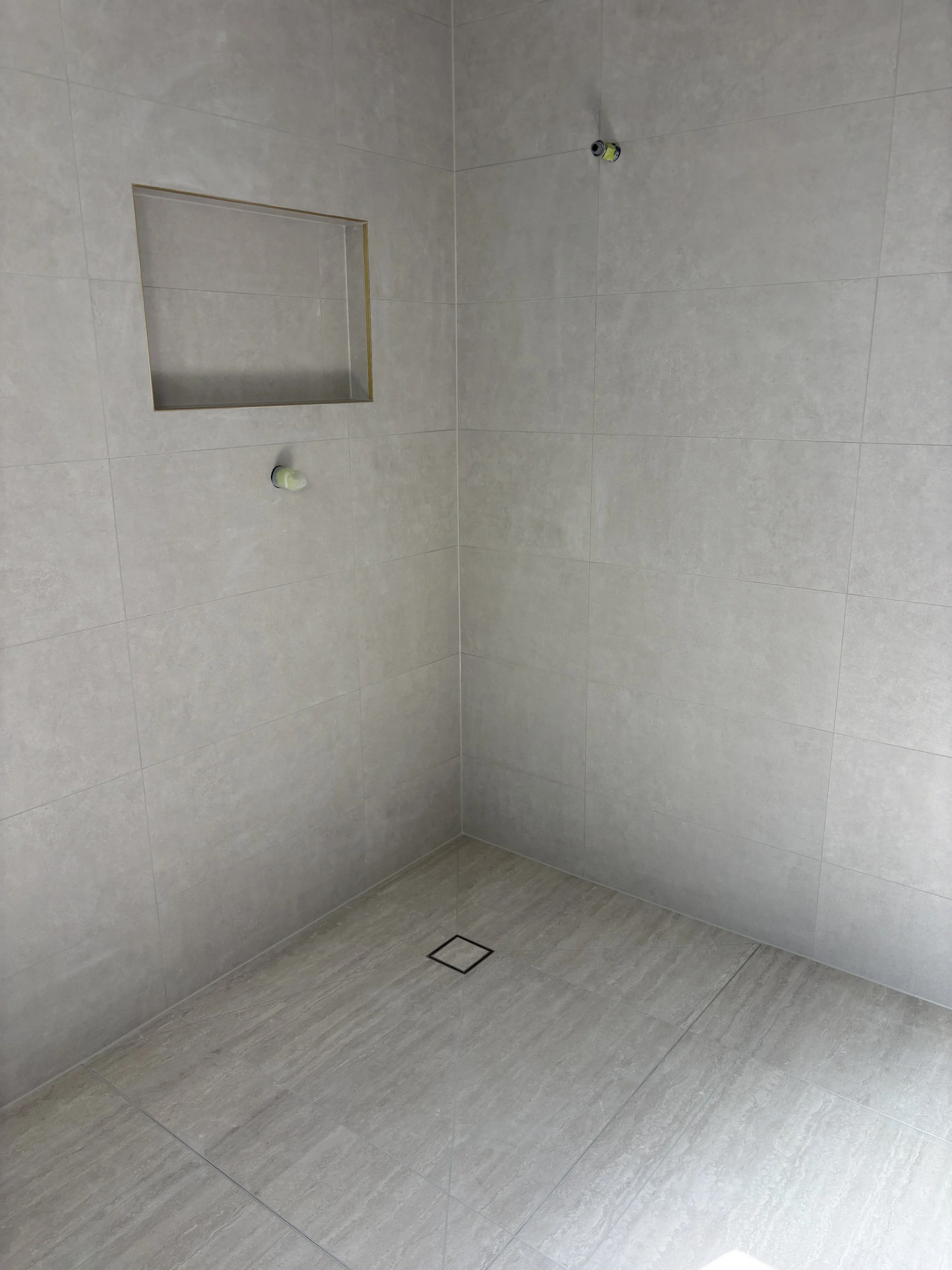 Shower tiling | Kallangur