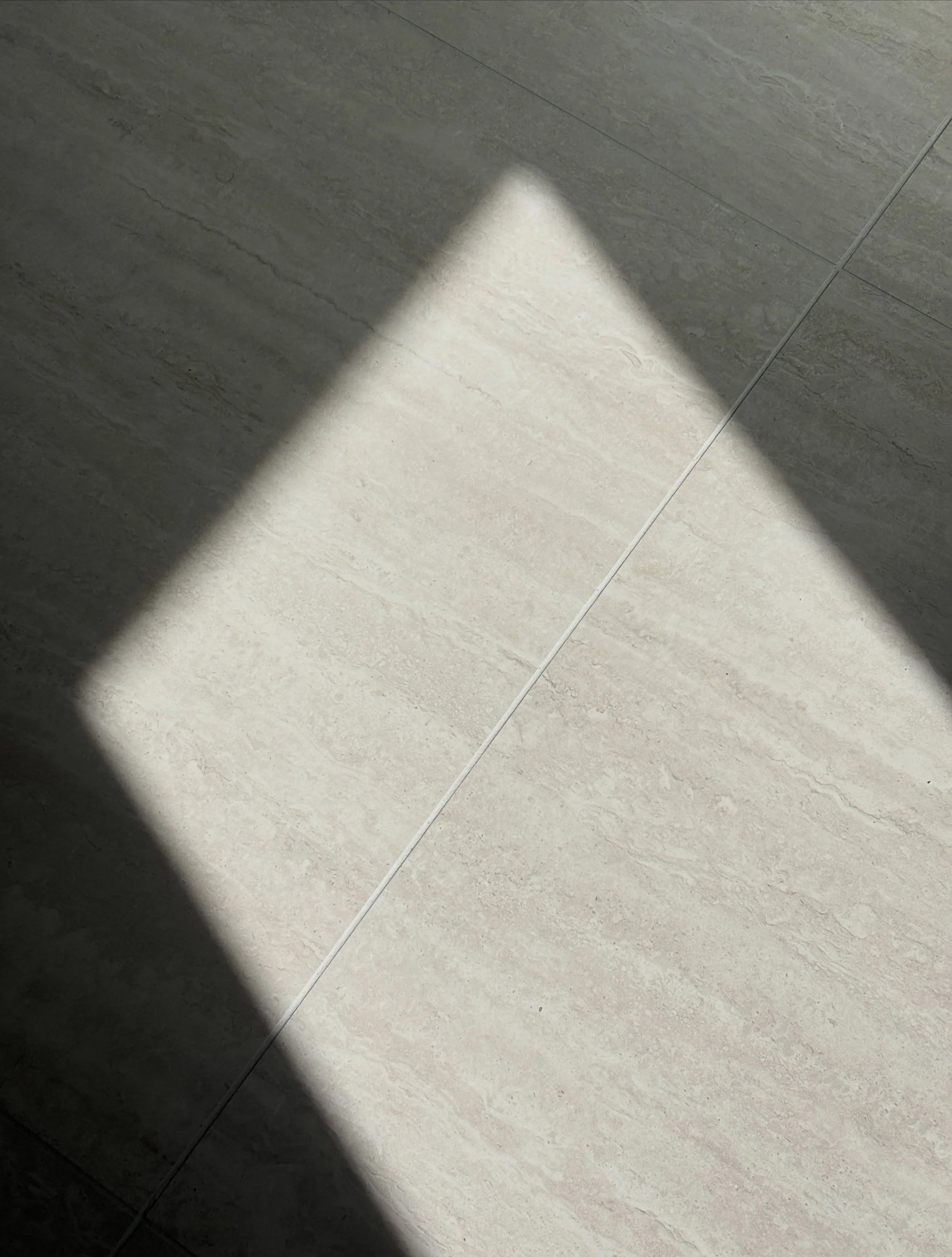 Absolutely beaming over the fact that we get to be part of creating your dream bathroom 🥹 Thank you letting us be a part of your project, Caitlin!

Floor tiles: @nationaltilesau Ascoli Travertine Veincut Bianco 600x600
Wall tiles: @nationaltilesau C
