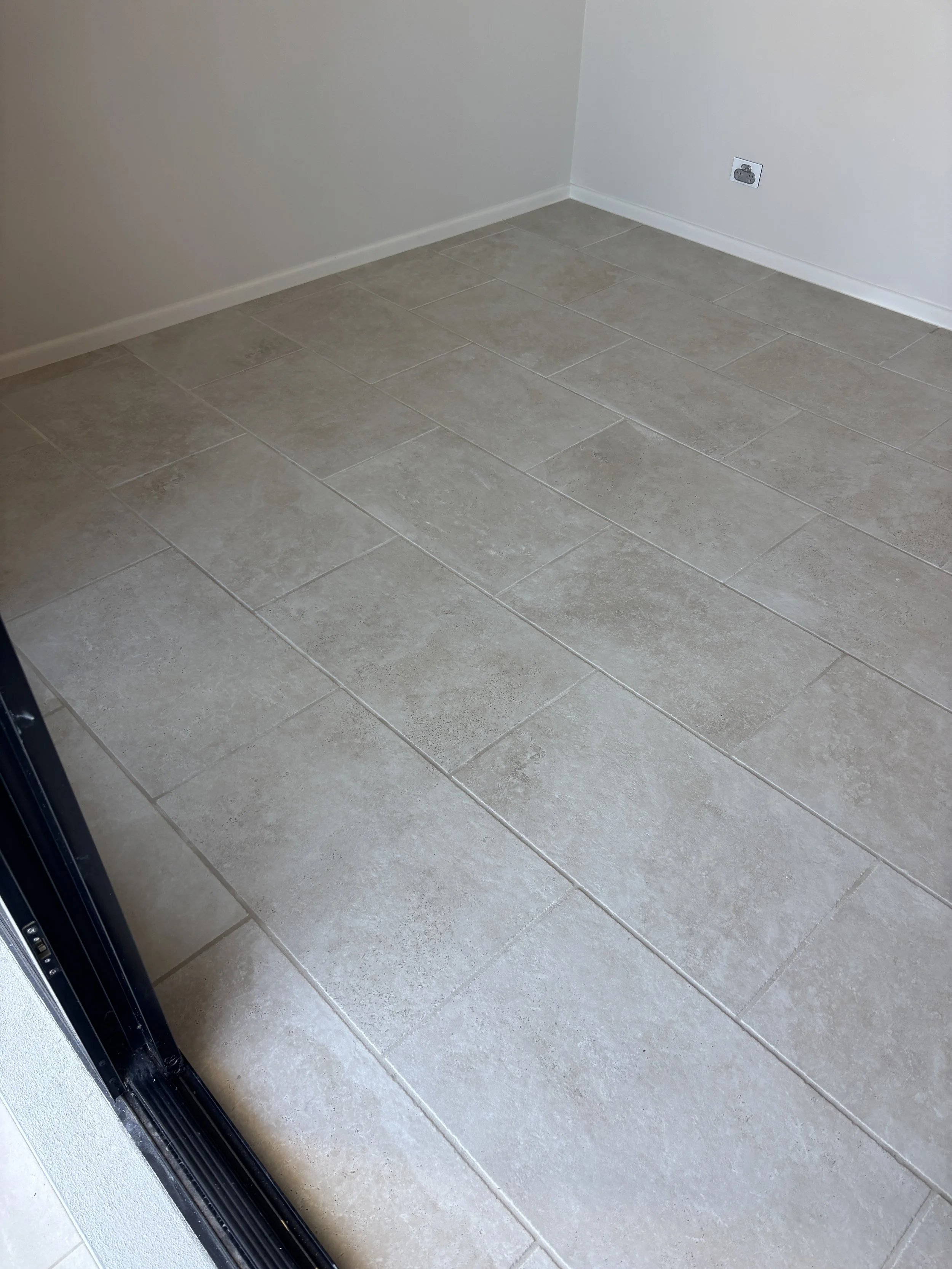 Internal floor tiling | Scarborough