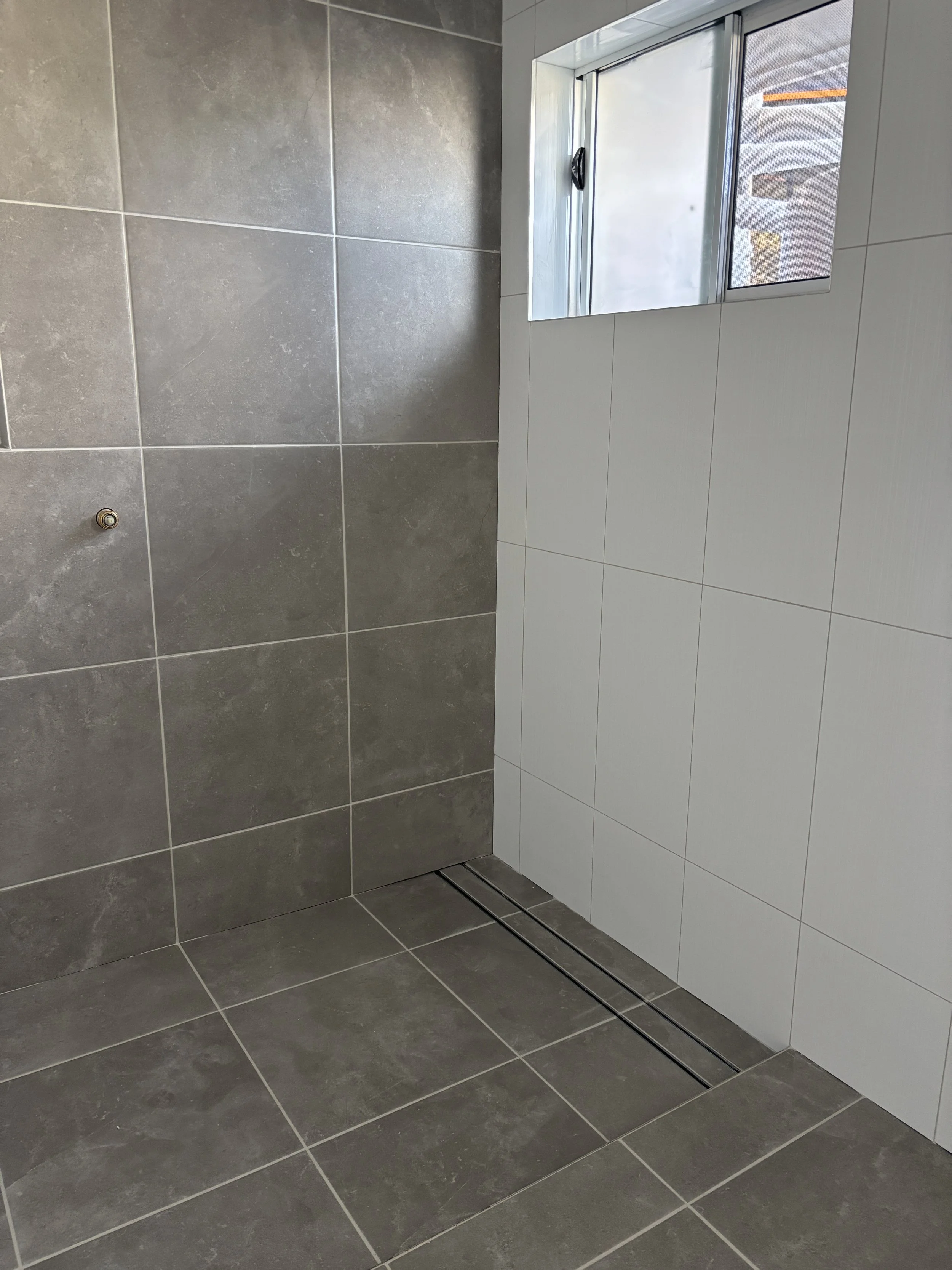 Bathroom renovation tiling | Wynnum West | September 2025