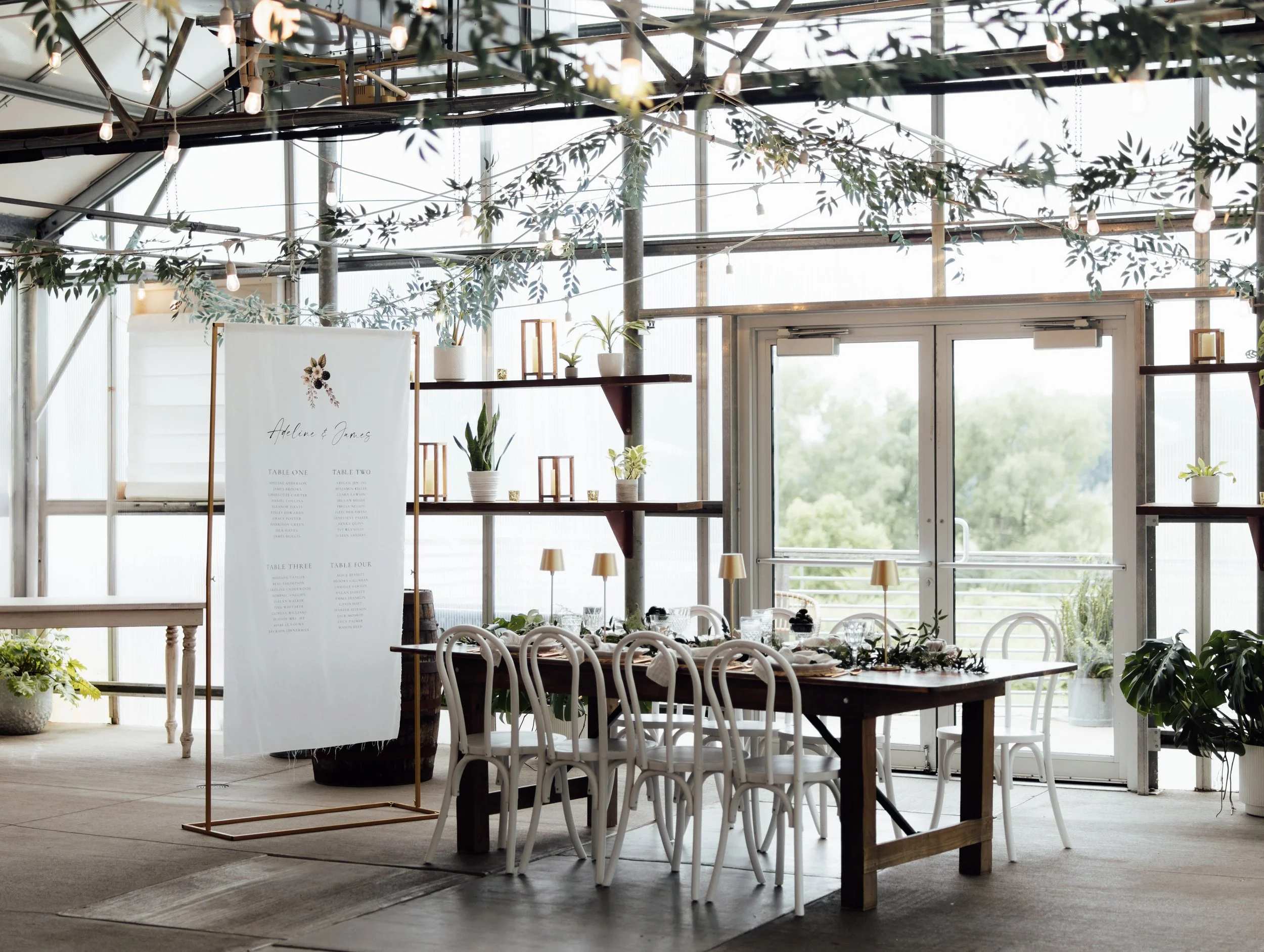 Tablescape at The Greenhouse at Bittersweet in La Crosse WI