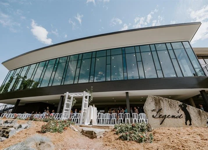 wisconsin-wedding-venue-legends-at-merrill-hills