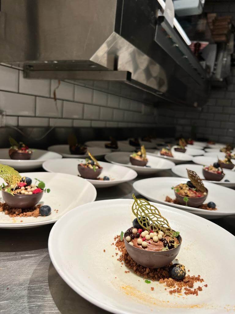 restaurant-petit-van-veen-mice-en-place-desert-chocolade.jpeg