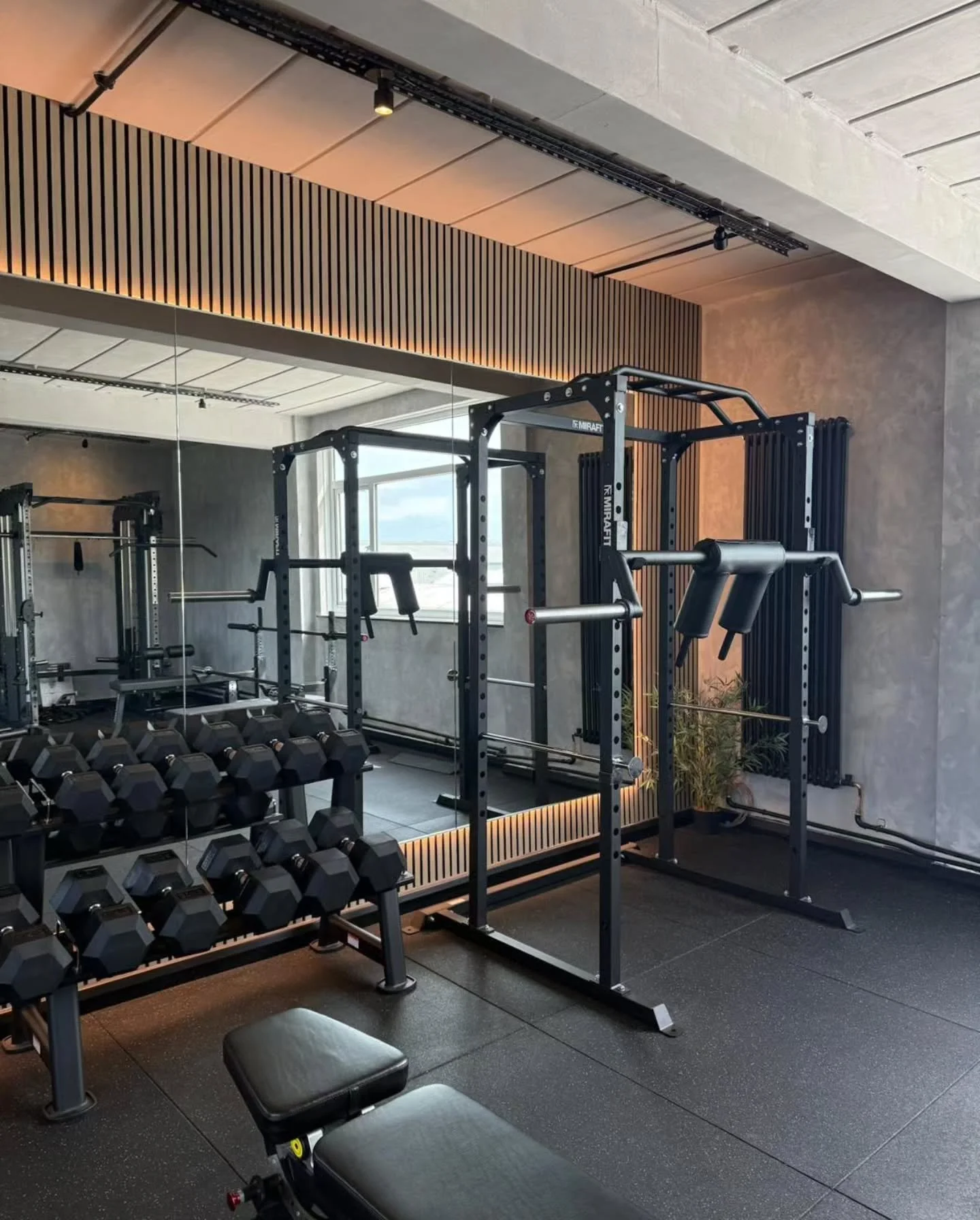 Earlier this year, we collaborated with @salubritystudios to develop a distinctive gym space in Pool, Cornwall.

We highly recommend exploring this unique studio and its diverse class offerings.

#gym #classes #fitness #carpentry #cornwallliving #int