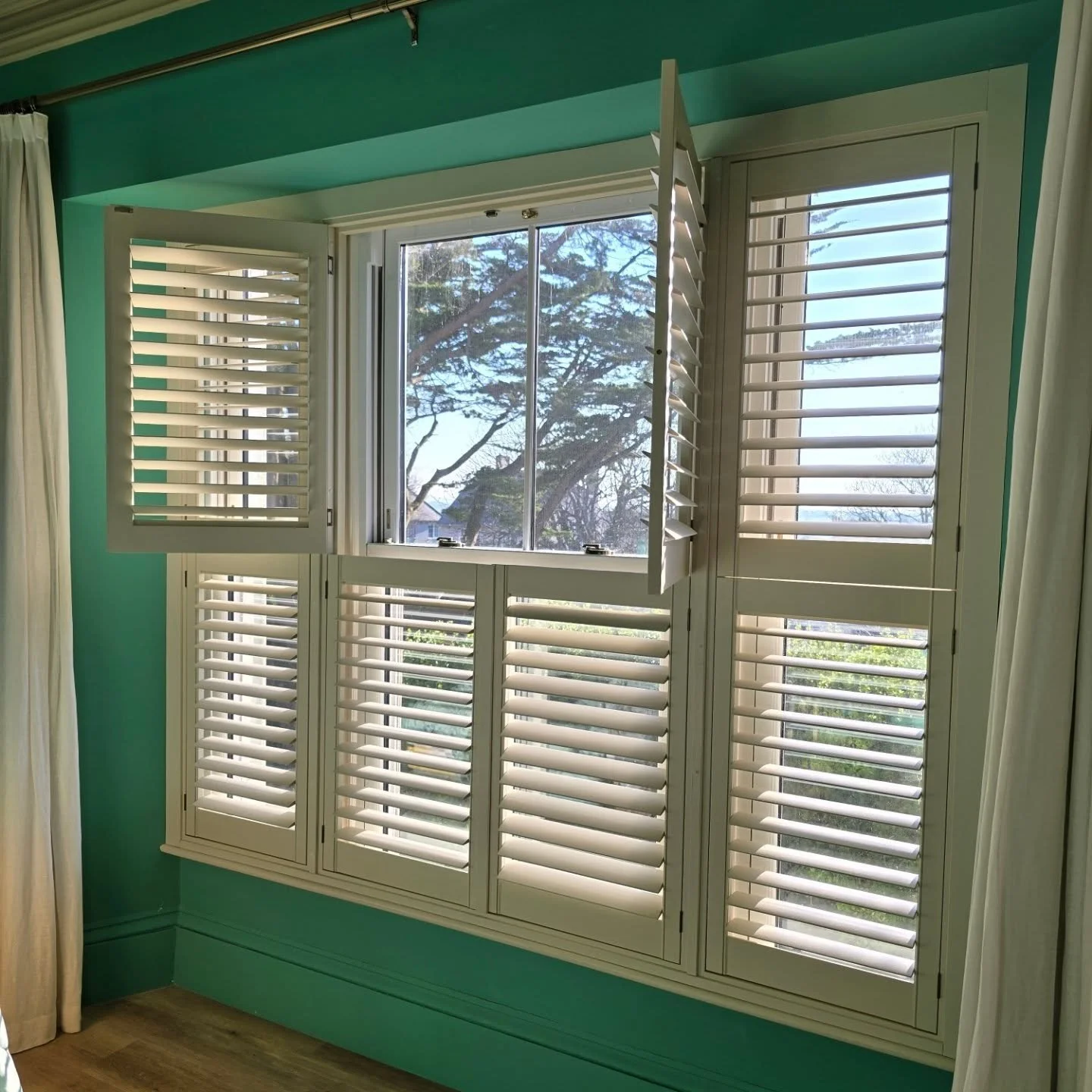 Teir or teir Lourve shutters made from scratch here in Cornwall.

Made from solid poplar hardwood and sprayed locally by @mattychurchward from spraydec.

This was a great project to work on and the end results look amazing 😍

#bespokefurniture #cust