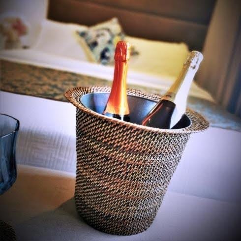 Calaisio woven ice bucket with separate aluminum interior