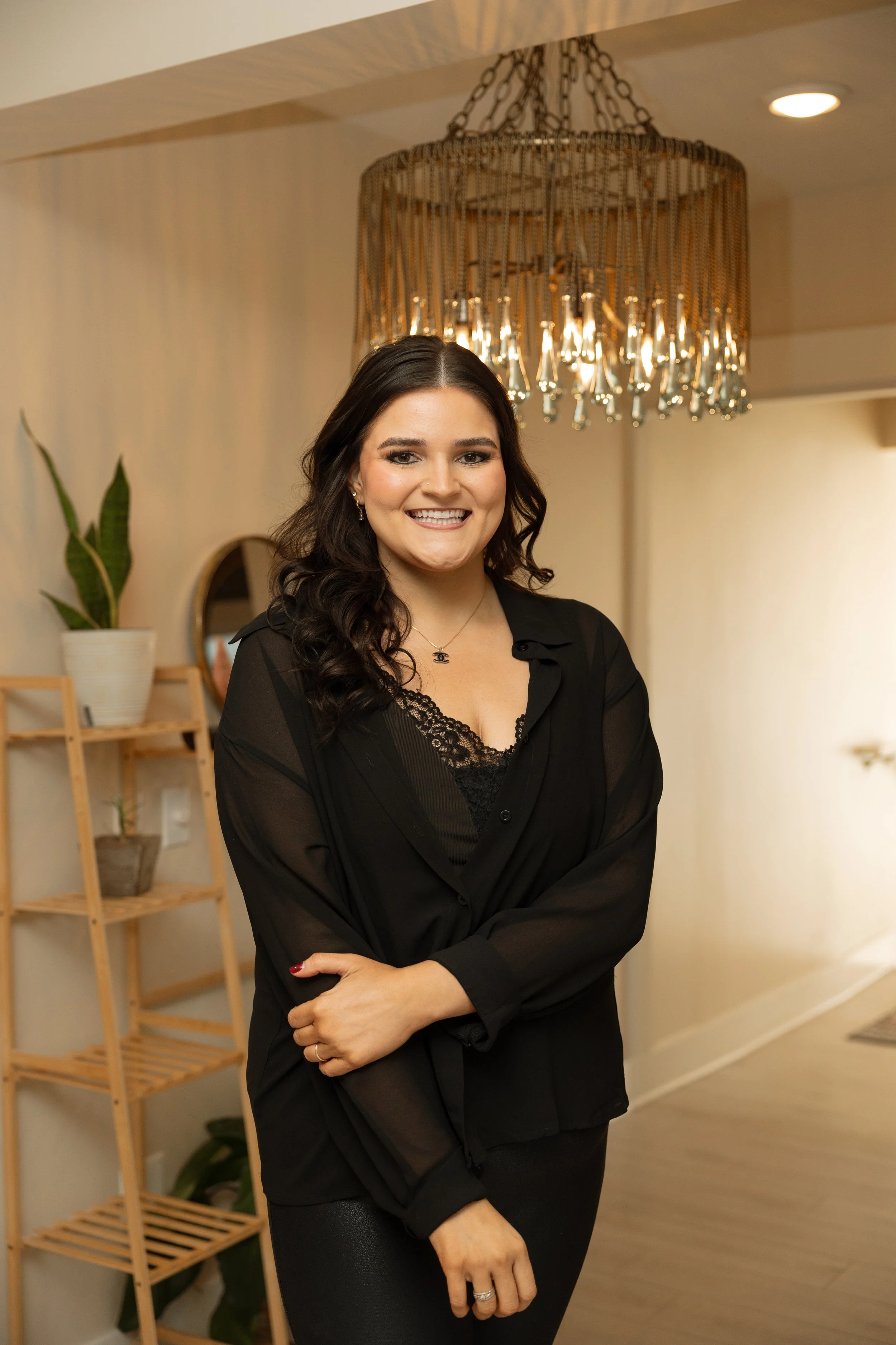 Meet Brooklyn (she/her), a cosmetologist and facialist with over 4 years of experience