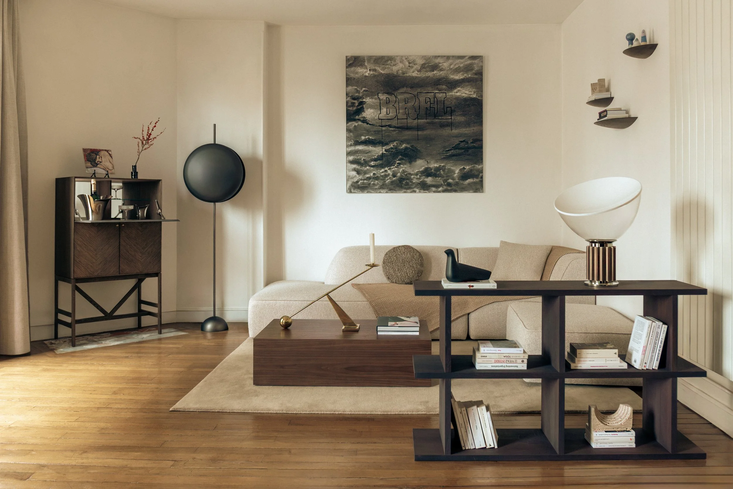 65 m² Paris apartment in Montmartre, reimagined with Scandinavian clarity and discreet japonisant details, combining minimalism, warmth, and functionality.