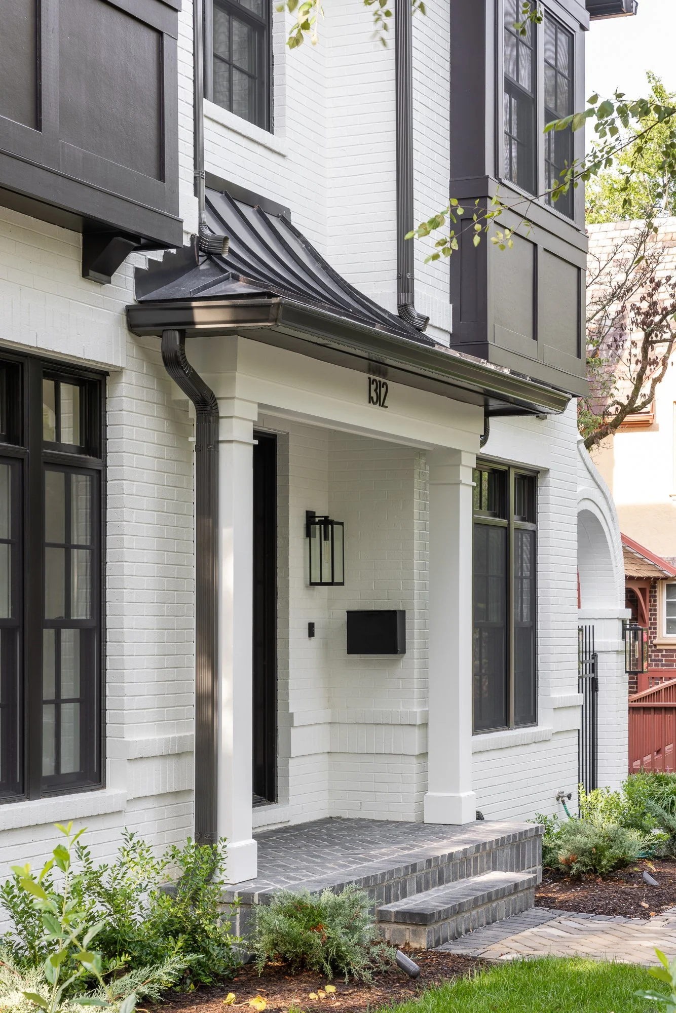 DAKS Builders 1312 Iris - 4 Exterior.jpg