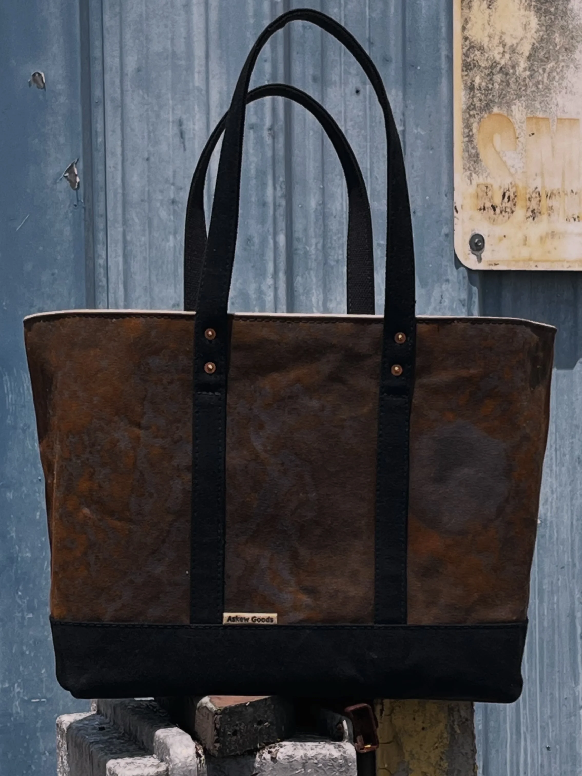 Large rust printed tote