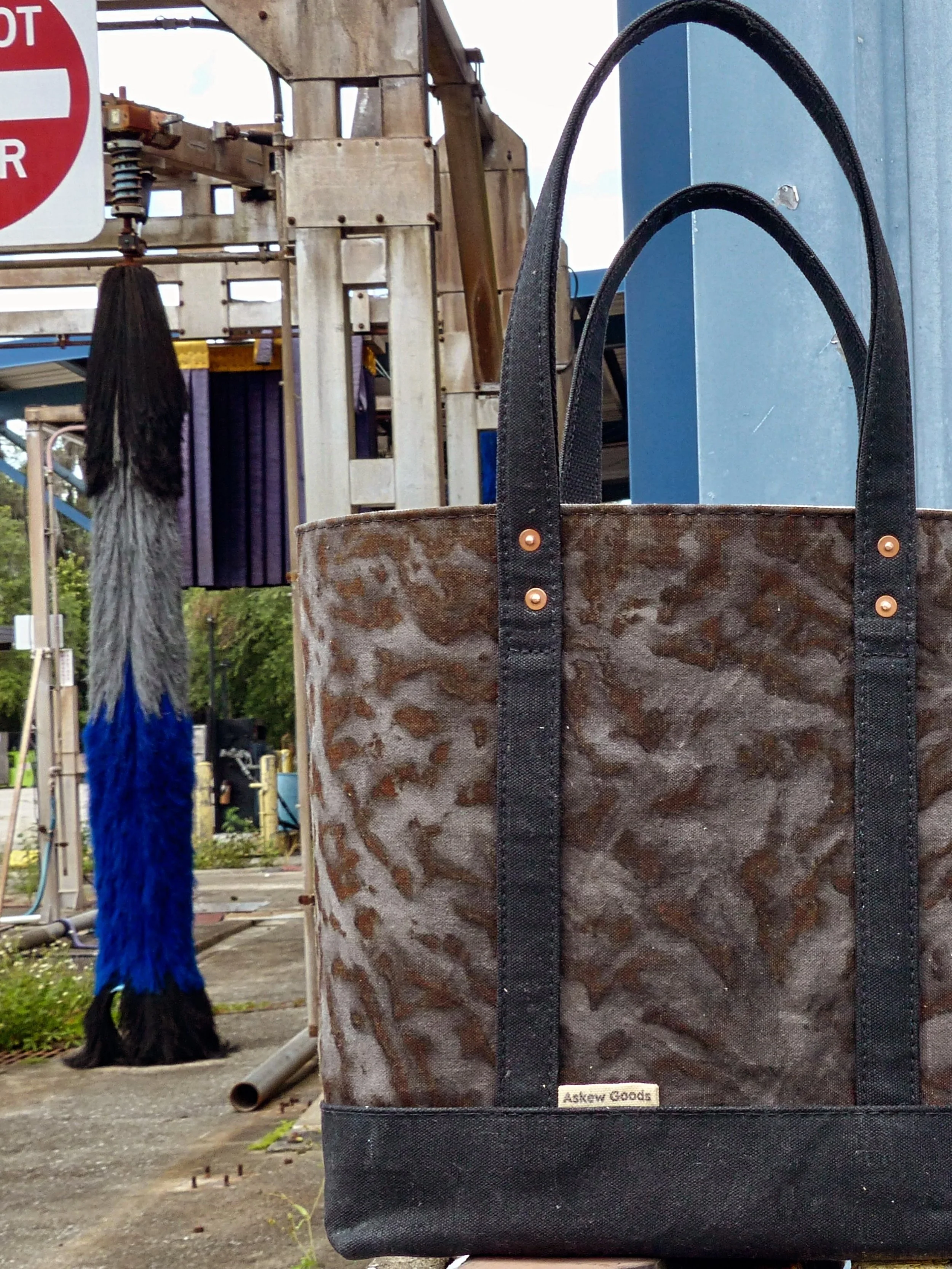 Small rust-printed tote