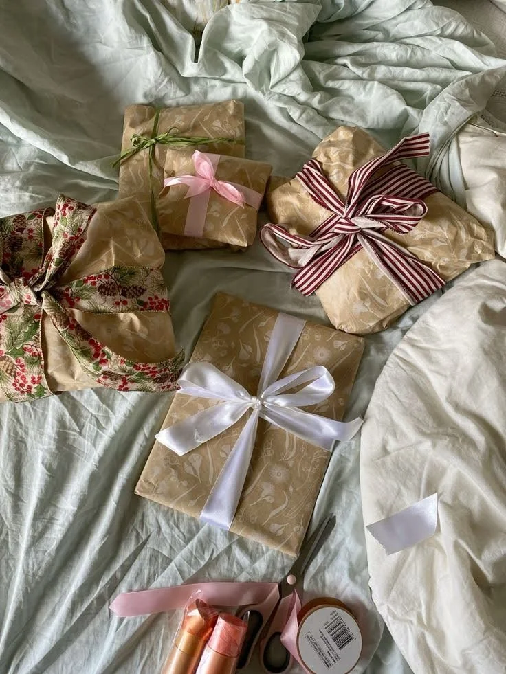 A Fashionista’s Guide to Gift Giving