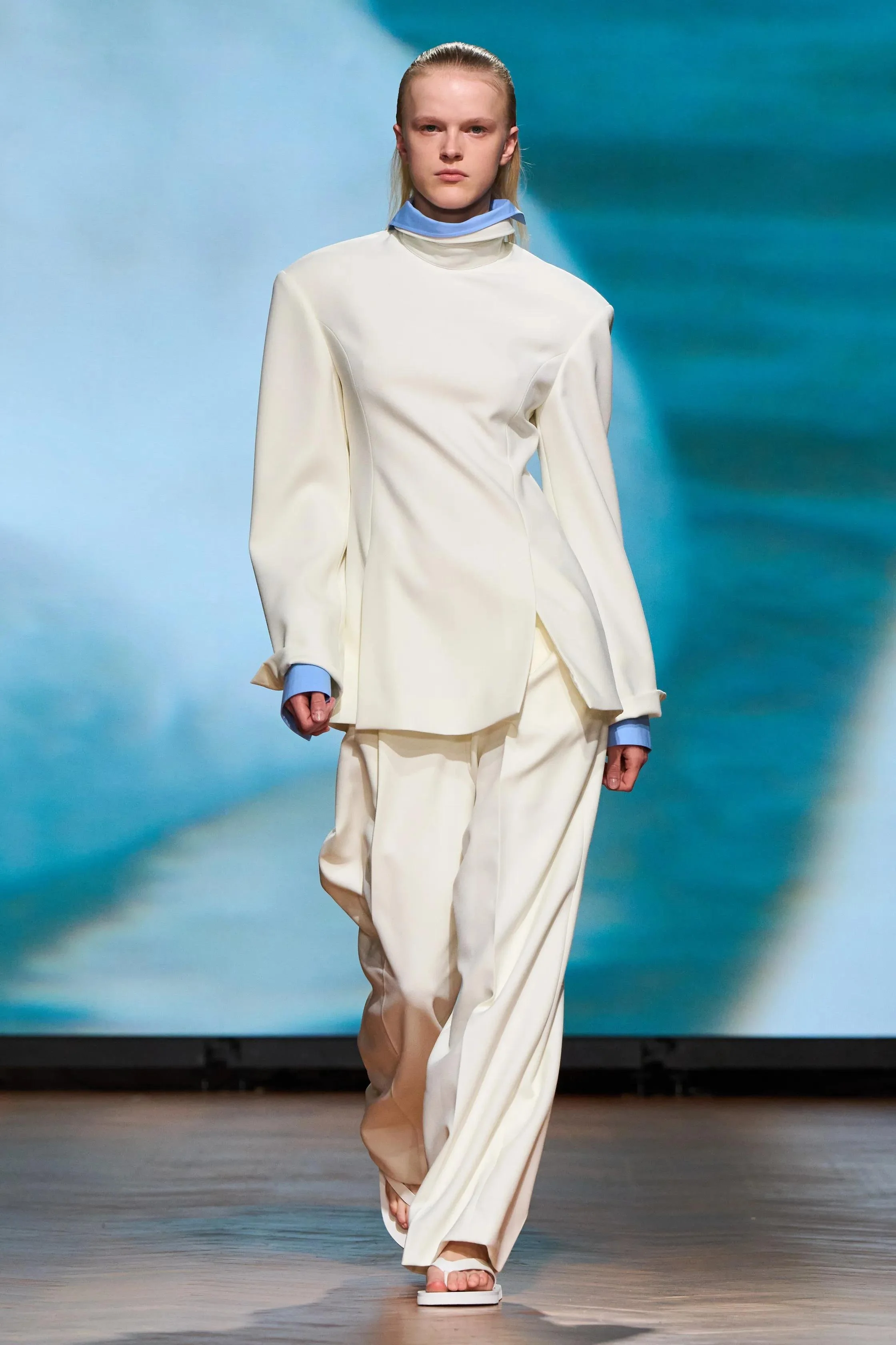 00001-kent-and-curwen-spring-2026-ready-to-wear-credit-gorunway.jpg