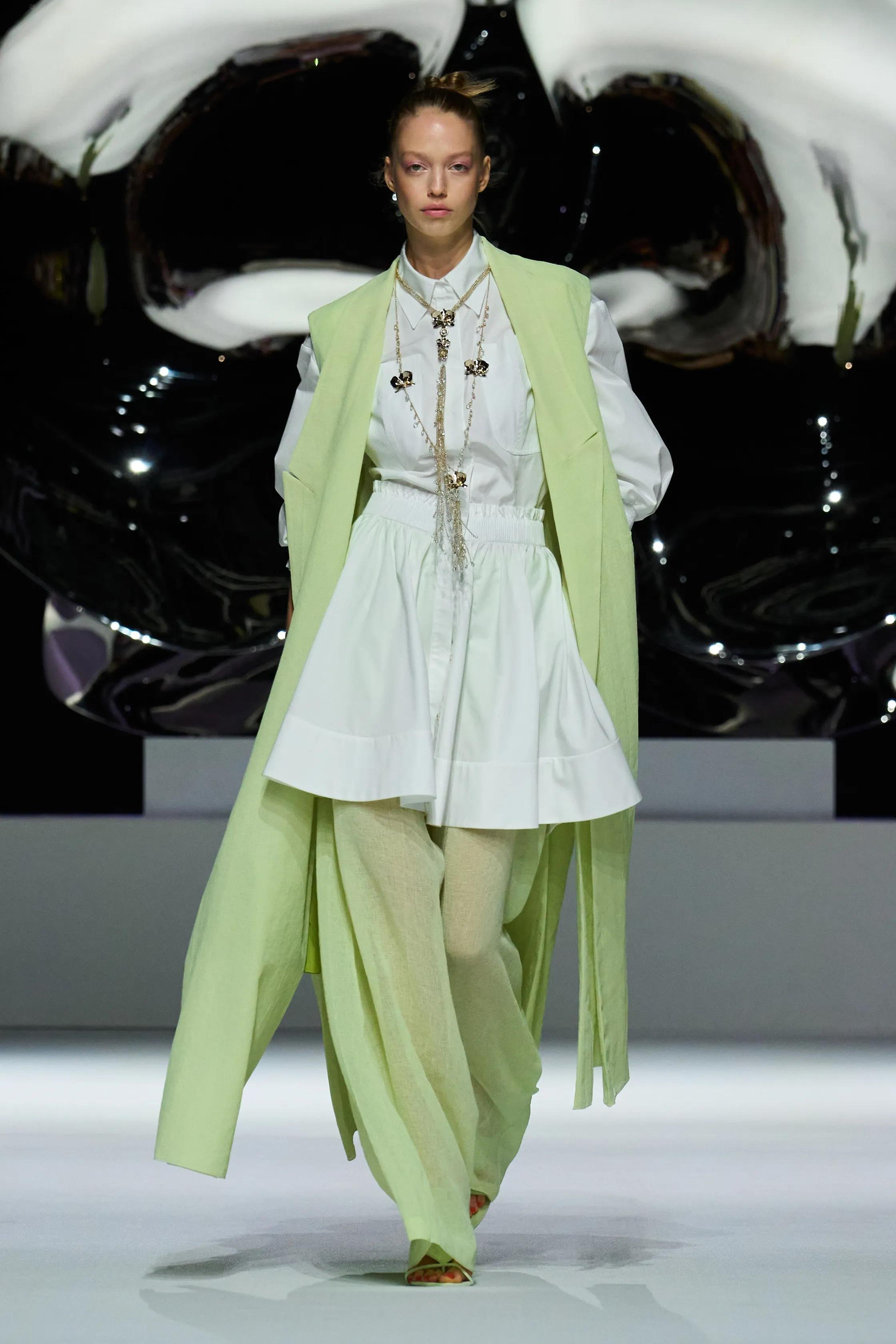 00001-genny-spring-2026-ready-to-wear-credit-brand.jpg