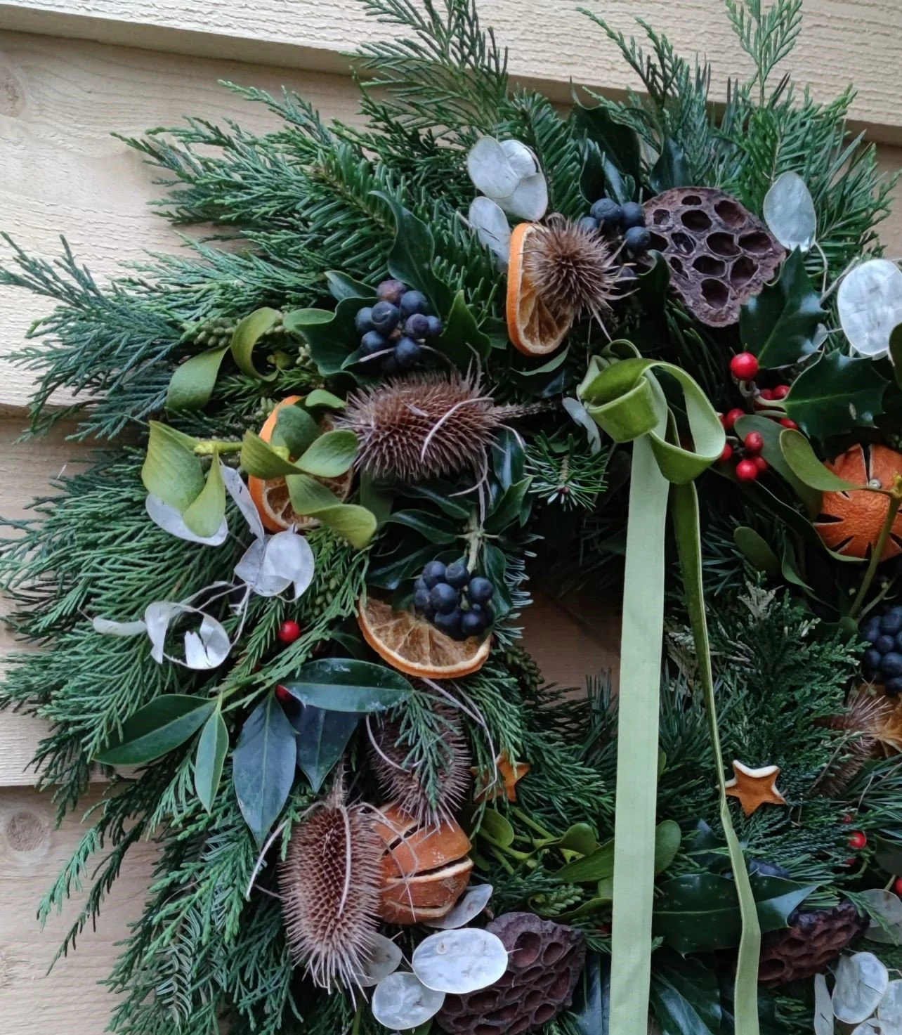 xmas wreath 2 diy.jpg