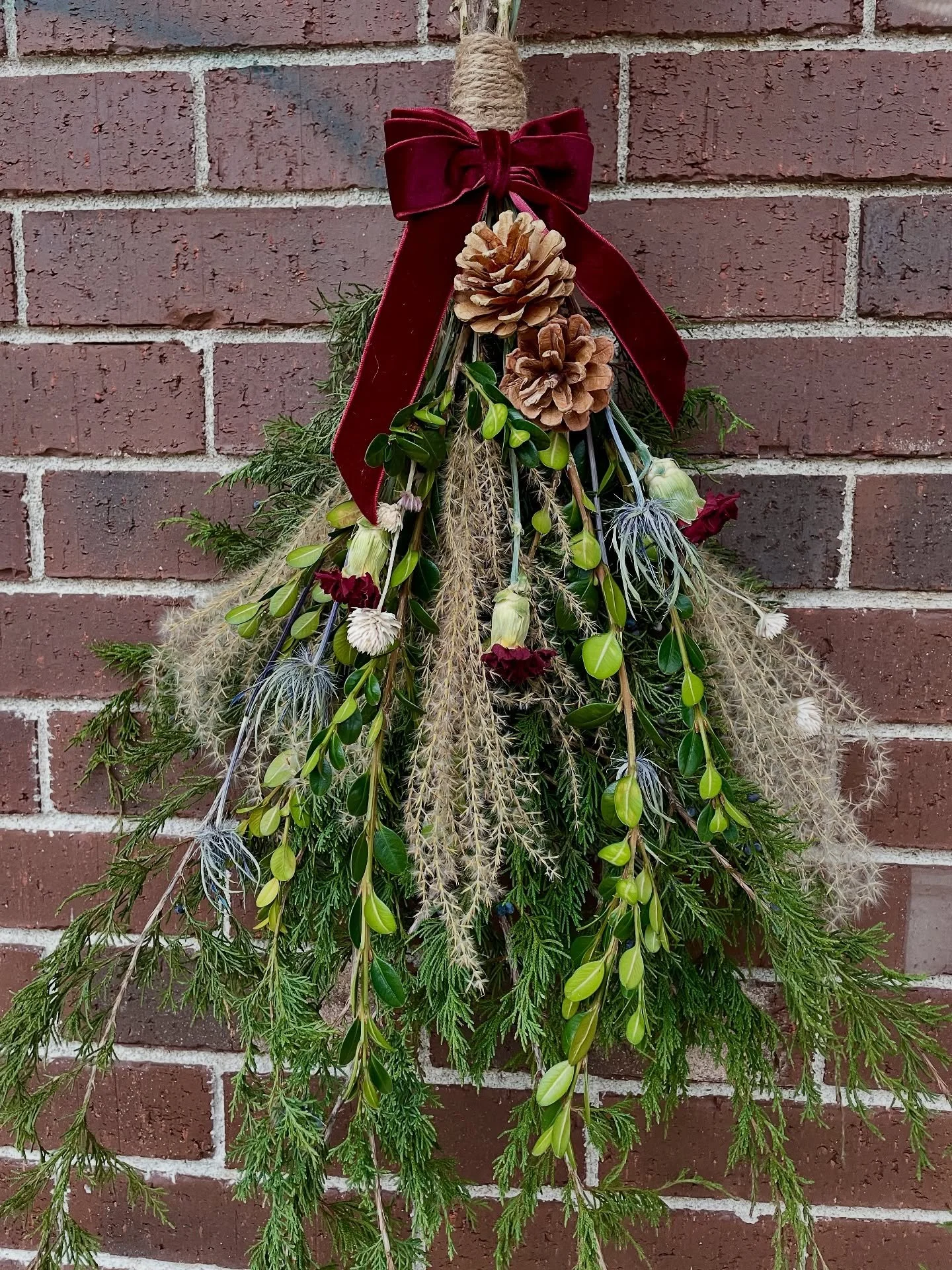 You&rsquo;re invited to a crafty affair in celebration of Heartwork Brewing&rsquo;s two year anniversary! Bring a pal or two for a fun afternoon creating 6&rdquo; mini wreaths and fresh juniper swags ✨🌲🍻

All materials included, such as fresh and d