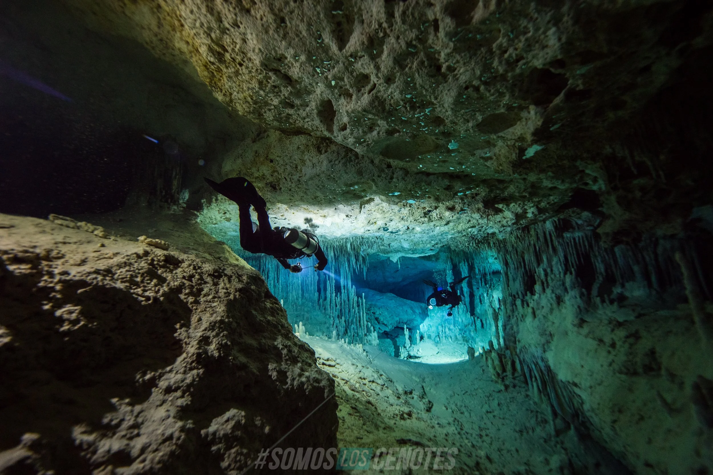 Cave divers in Caterpillar Cave System