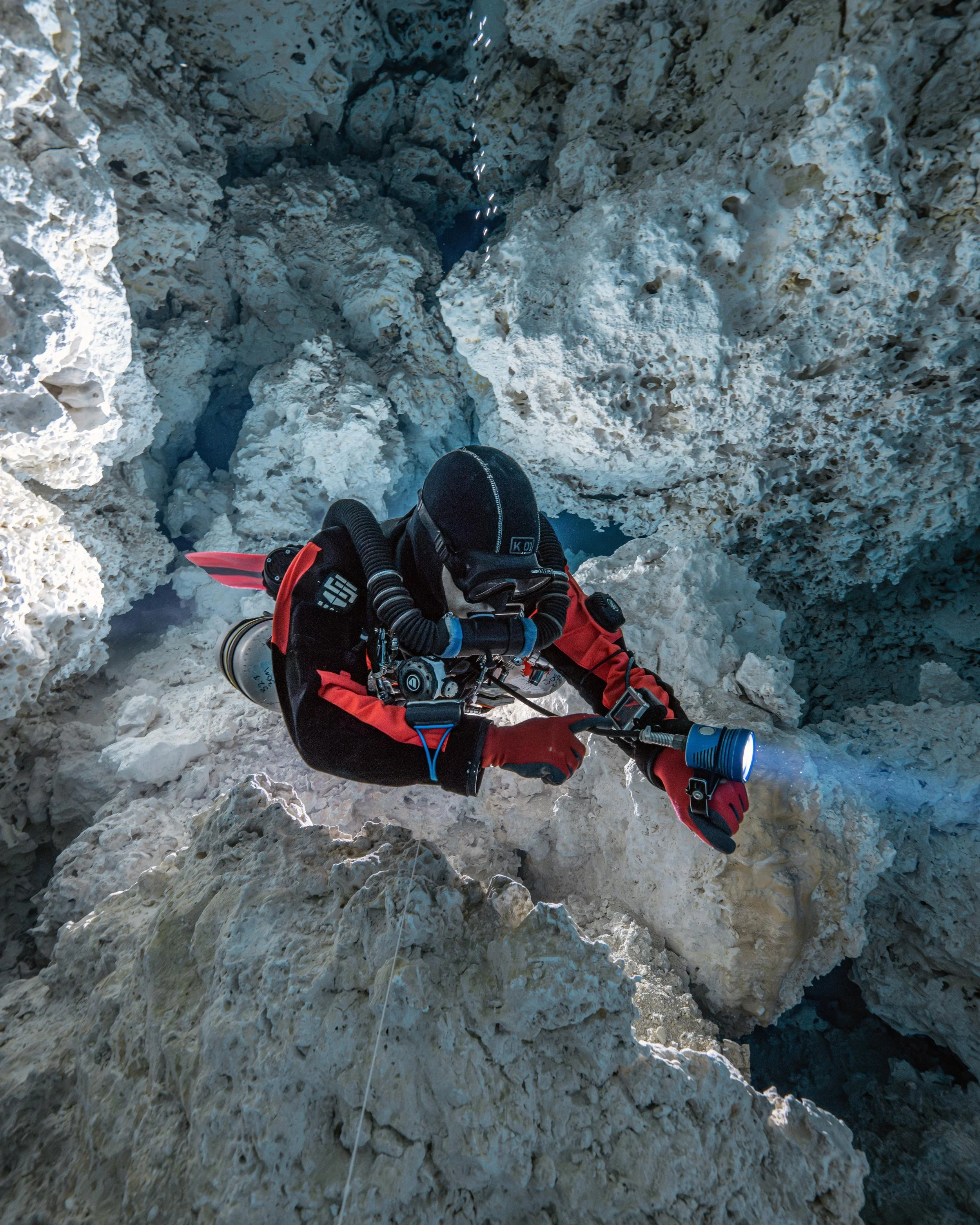 KISS Sidewinder Rebreather in a cave