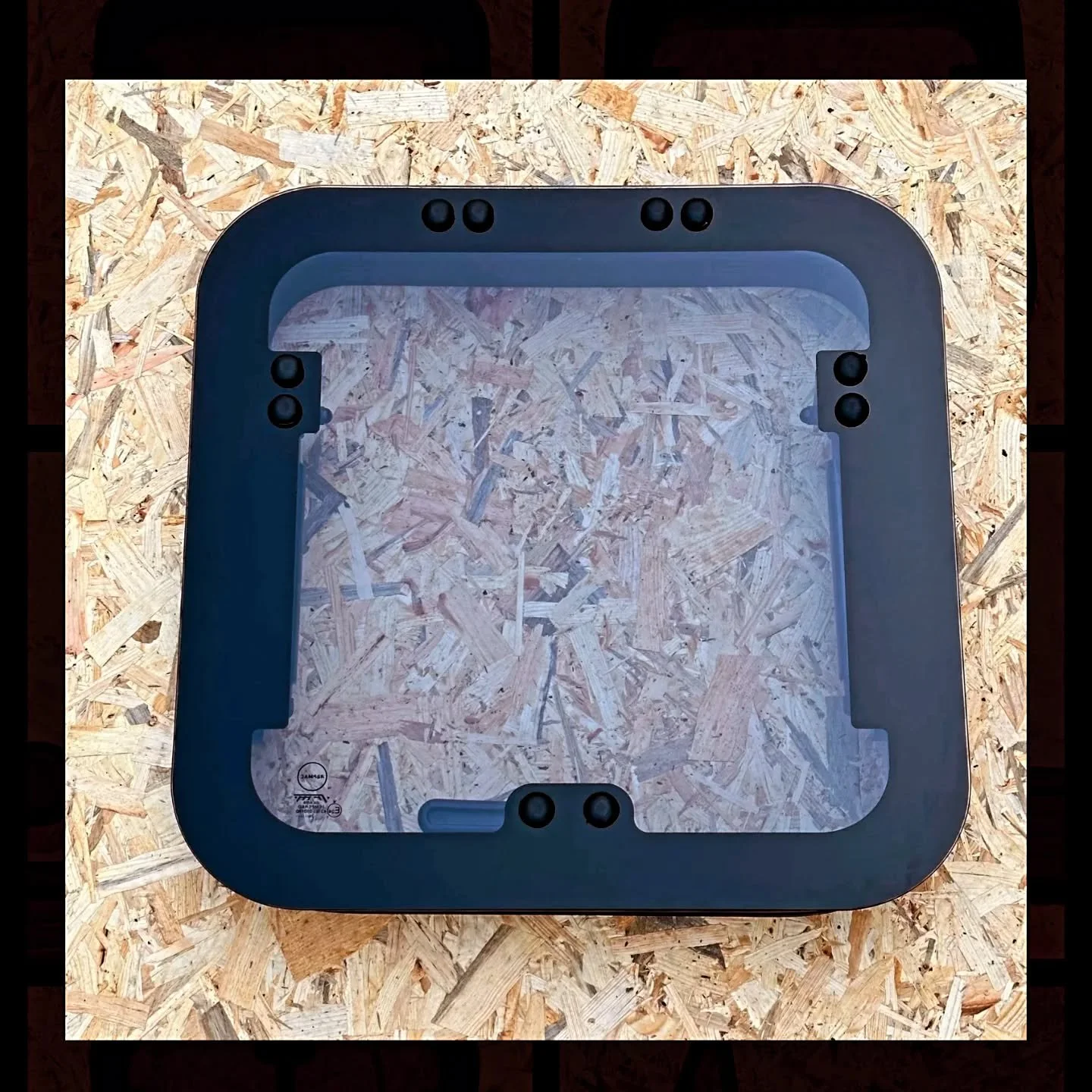 The REPMAC SKYLIGHT ROOF WINDOW:

Aluminium framed opening square roof window
555 x 555mm external glass size (structural frame requires a square cut out in your vehicle&rsquo;s roof of 496 x 496mm with radius corners)
External frame and internal cov