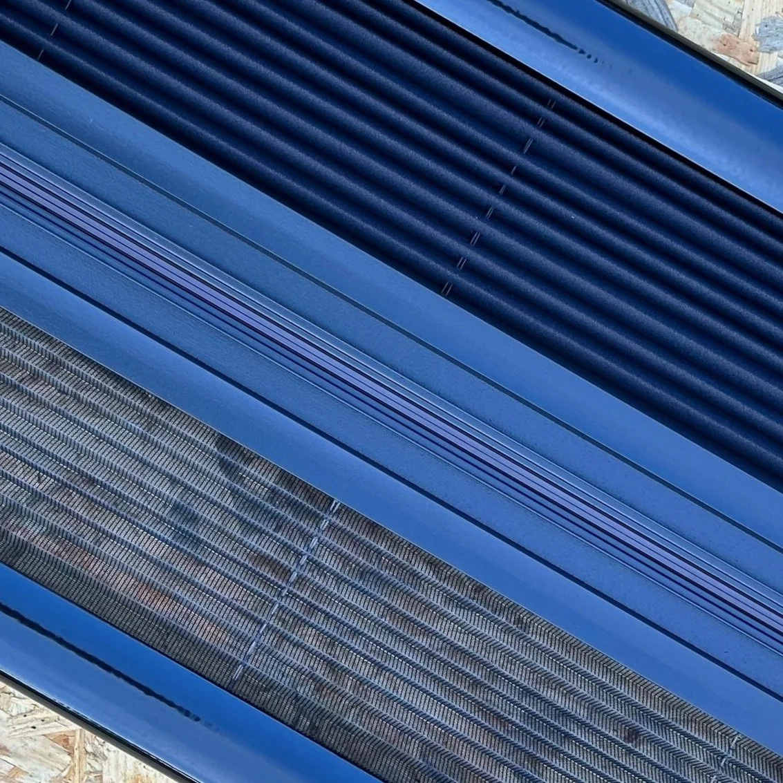 Small - Black Frame/Black Material - Vertical