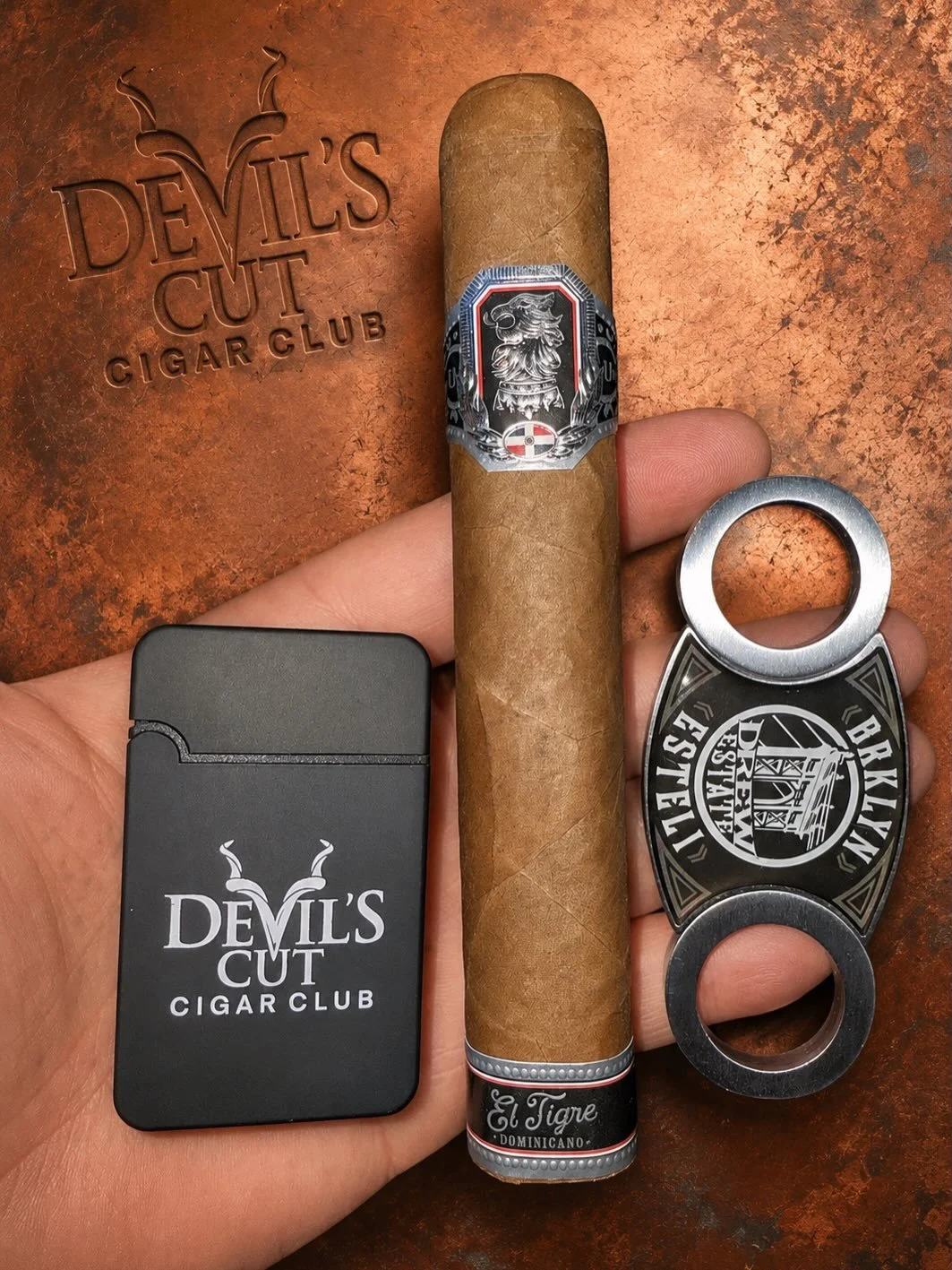 What&rsquo;s in your current rotation? @drewestatecigar @room101cigars @itsboofybaby @mattyrock2k @blacklabeltradingco @rojascigars @thecrownedheads #cigars #cigar #devilscutcigarclub
