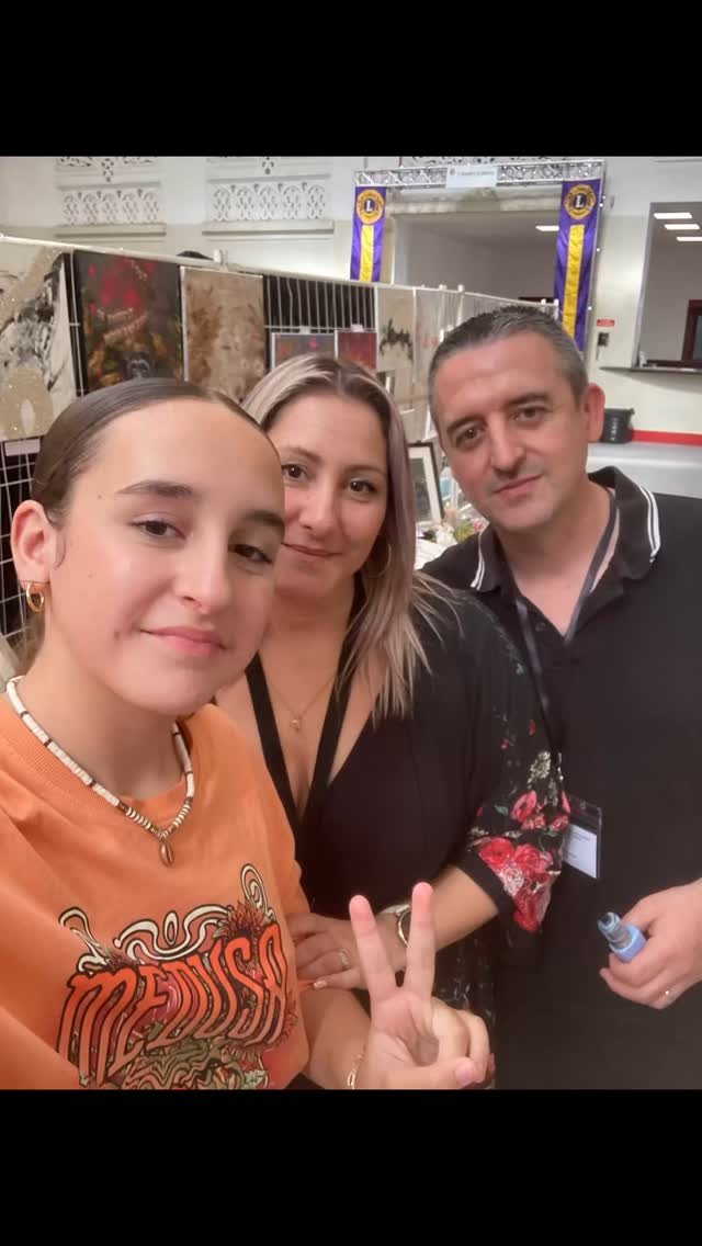 🥰 quelle belle journée … des artistes , visiteurs , organisateurs… adorables 🥰 @armellepruniaux_ @serge.fatter @galimard_parfumeur @lea_steyer @fragonardparfumeurofficiel @theresatonellato …et merci à mon mari et
