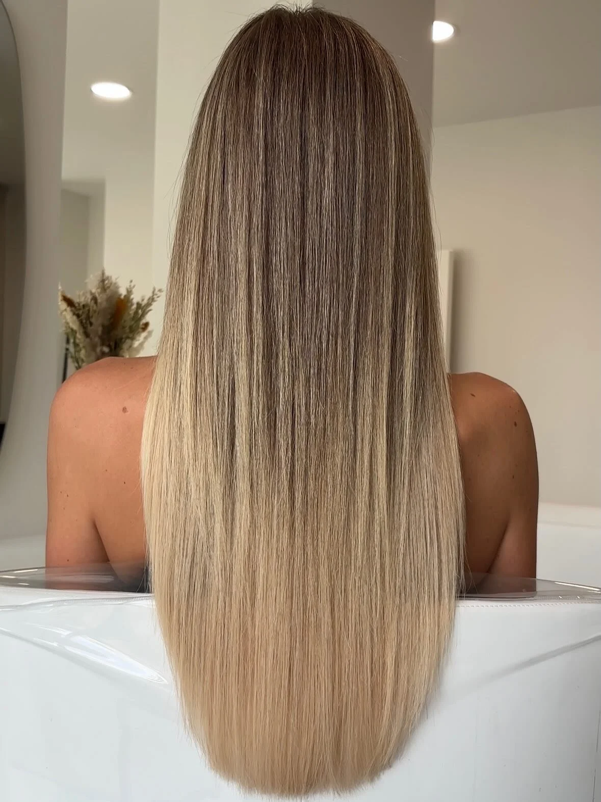 FROM FINE TO FULL HAIR ✨

More volume. More confidence.
Natural fullness enhancement using 75 bonding extensions 🌟 @verlocke_extensions 

#hairextensions
#bondingextensions
#hairvolume
#finehair
#fullerhair