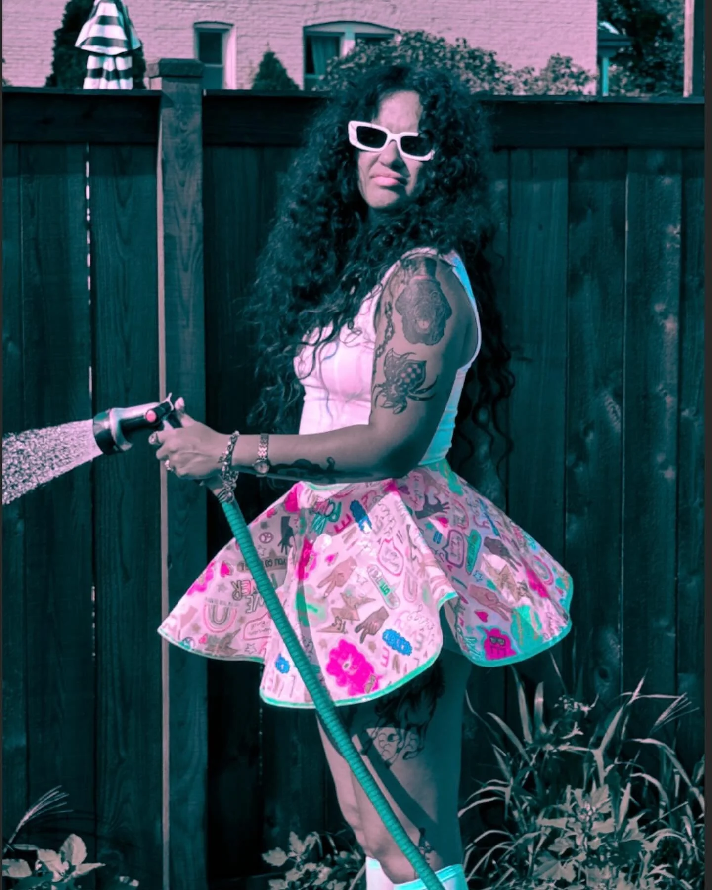 Summer is never over&hellip; 🌞☀️🌞 

Featuring Beauty @patty.iri 

Hair using  @diviofficial 

Make up no make up using 
Kryolan dermacolor camouflage  @kryolanofficial 

I made this skirt out of a @marshalls re-usable shopping bag lol 

Thank you @