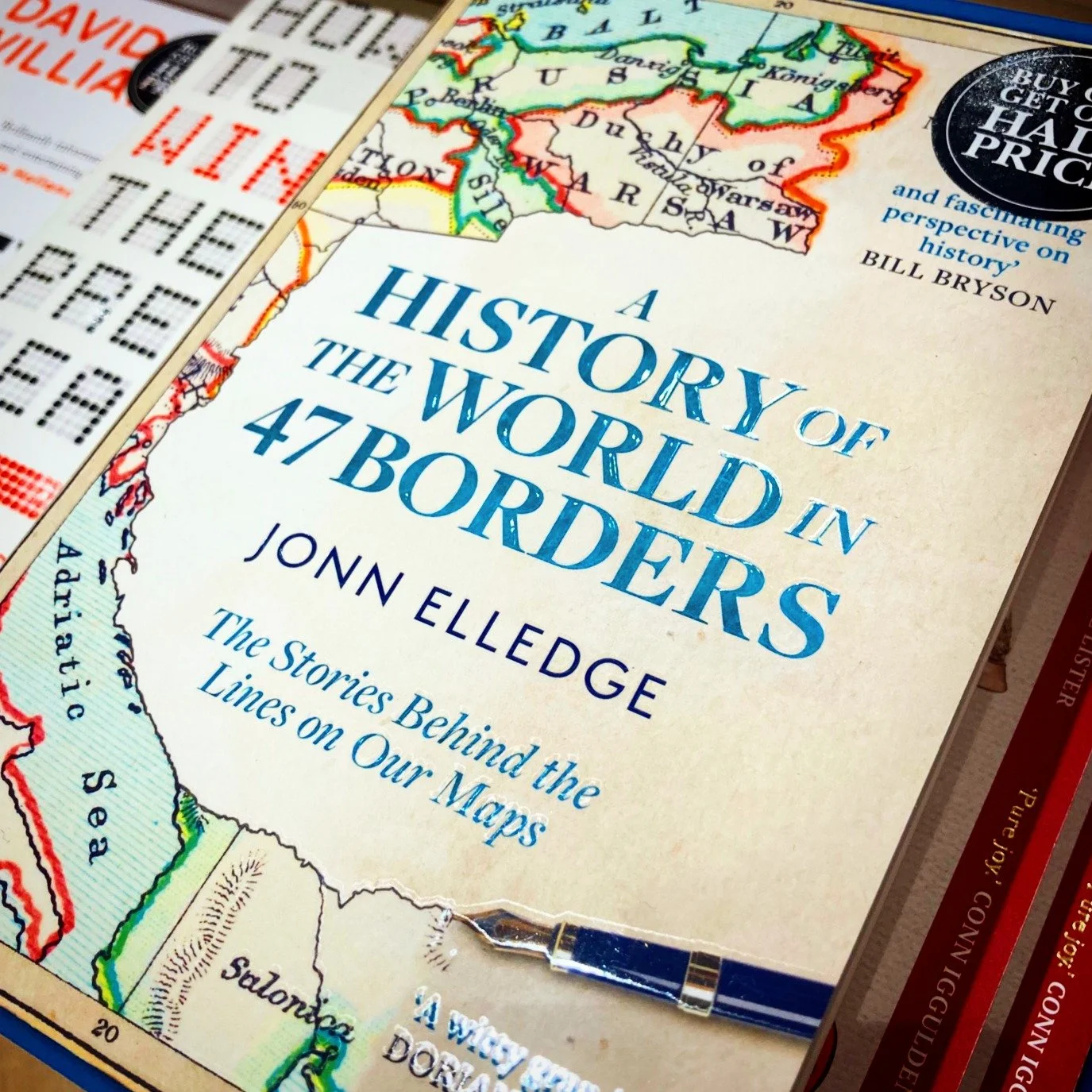 Blurbs in the wild: The didn't-know-you-were-interested-in-this blurb. 

Sometimes you have to start from scratch. Before you can pitch the book to your reader you've got to pitch the subject. 

For @wildfiredoesbooks and @jonnelledge A History of th