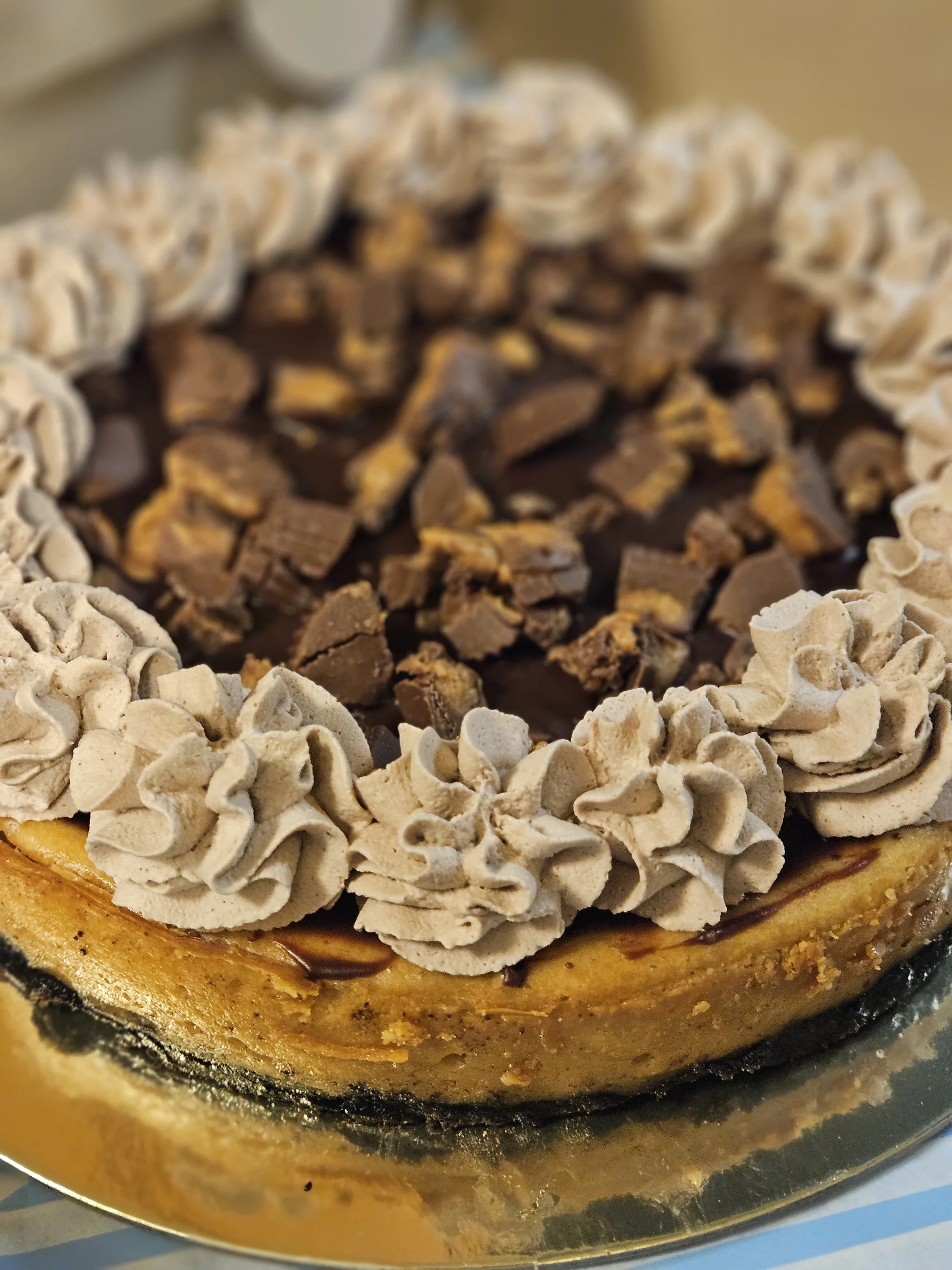 Reese's Cup Cheesecake 10"