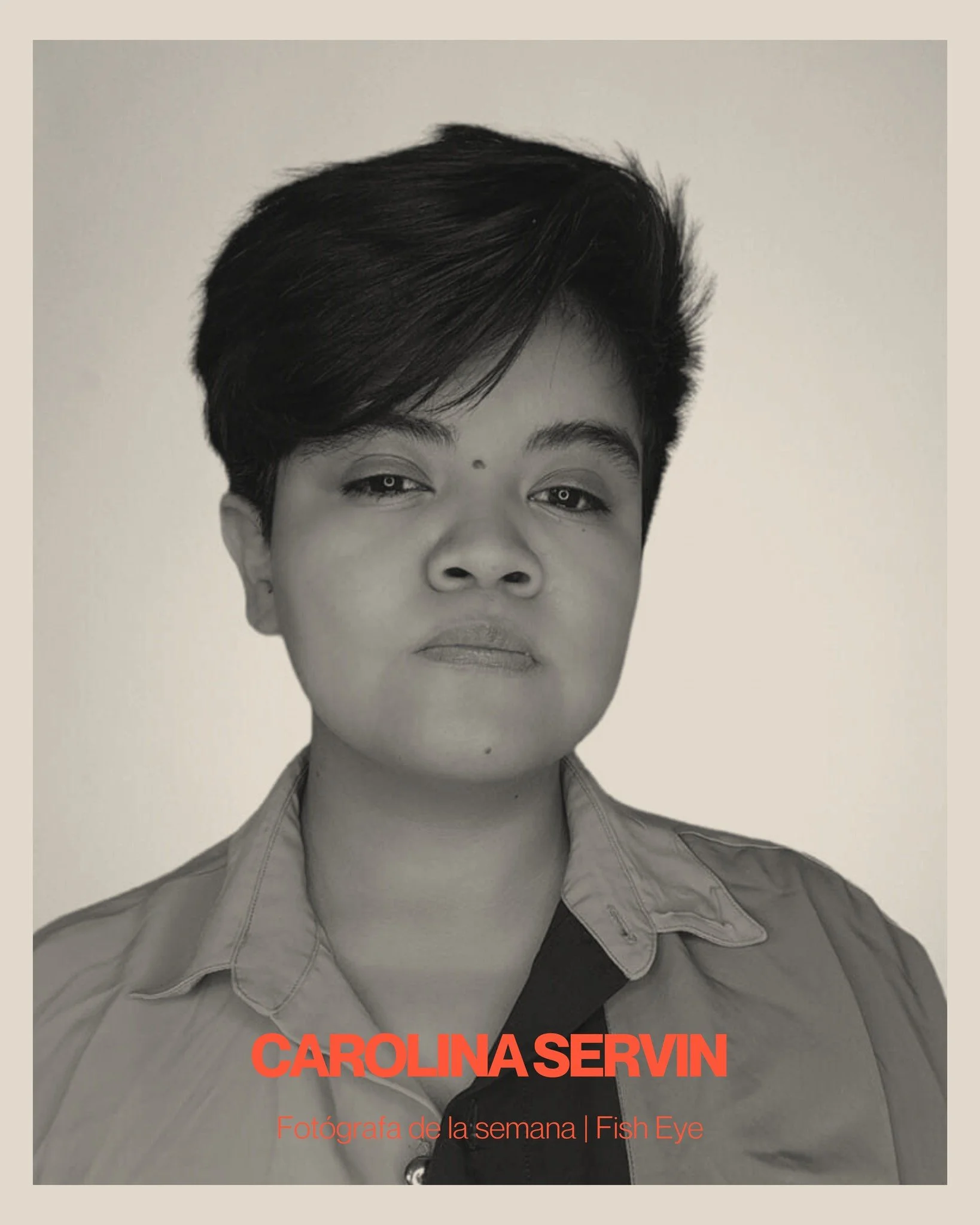 📸 Fot&oacute;grafa de la semana en Fish Eye

Carolina Serv&iacute;n construye relatos desde la observaci&oacute;n atenta de lo cotidiano. Su mirada cruza el fotoperiodismo, la cr&oacute;nica visual y la fotograf&iacute;a de calle para registrar el p