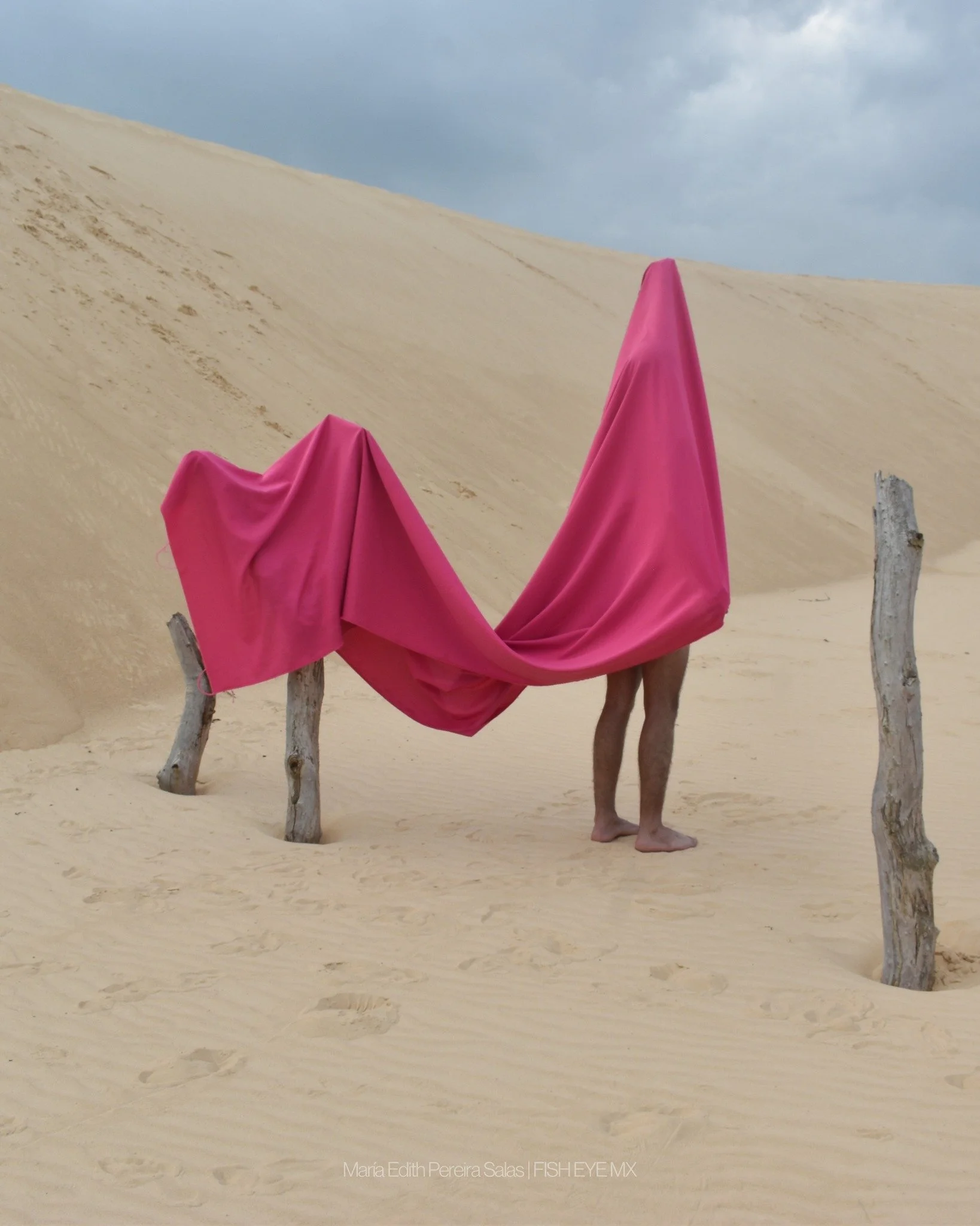 Para Mar&iacute;a Edith Pereira Salas, su pr&aacute;ctica fotogr&aacute;fica se mueve entre la curiosidad, la reflexi&oacute;n conceptual y el proceso. Disfruta experimentar con la imagen en todas sus etapas &mdash;desde la creaci&oacute;n hasta la i