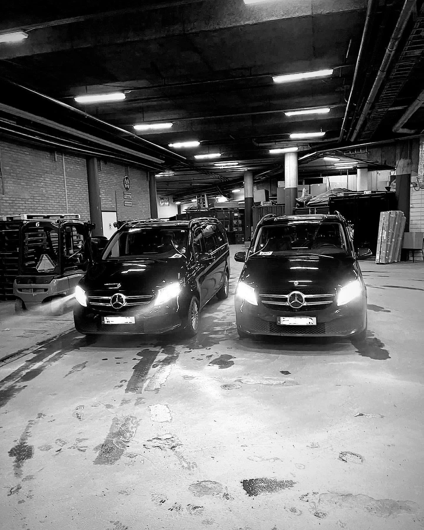 Down in the dark we wait ⚫️⚫️

#Executive #Solutions
