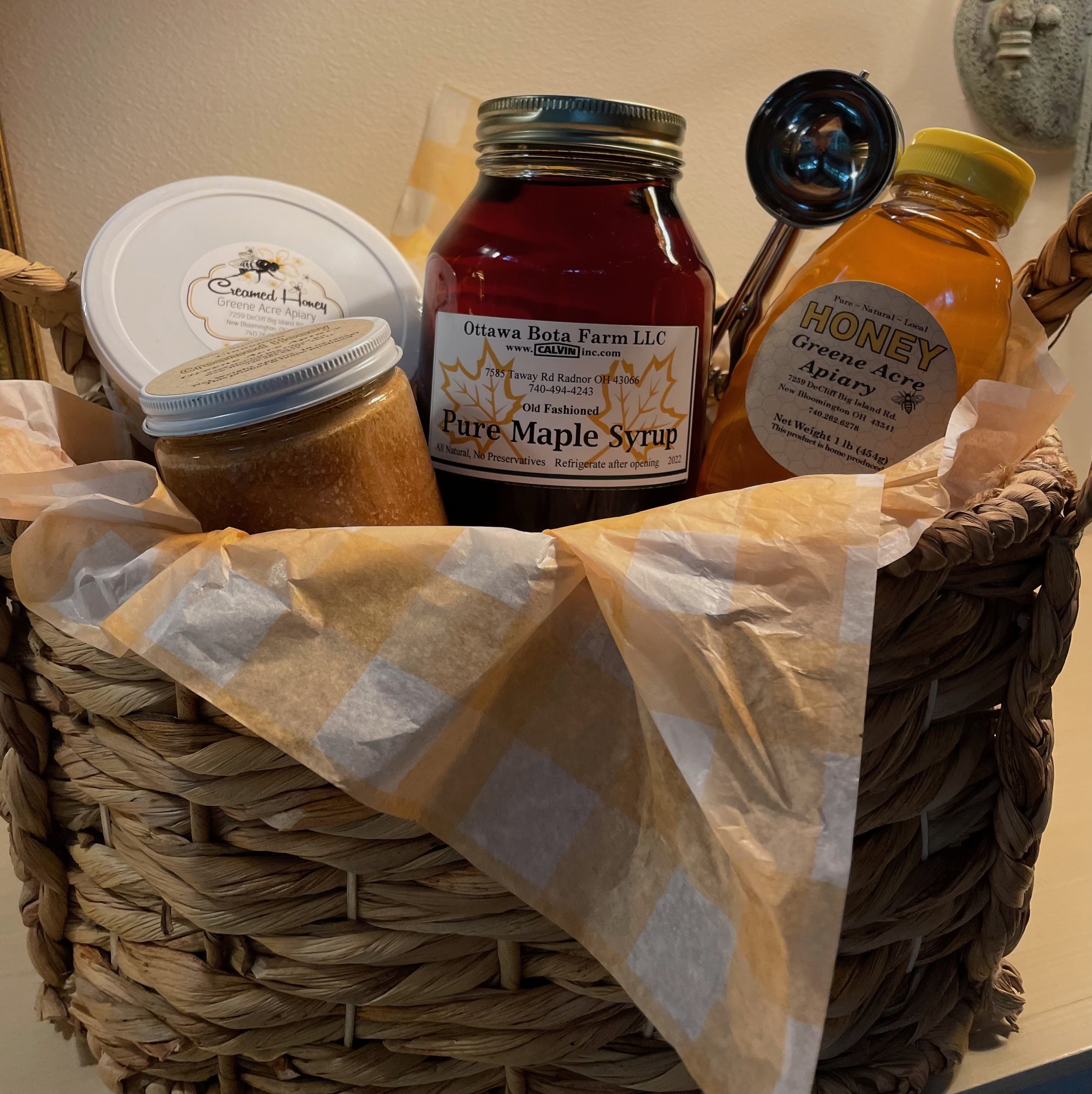 Honey Syrup Basket.jpg
