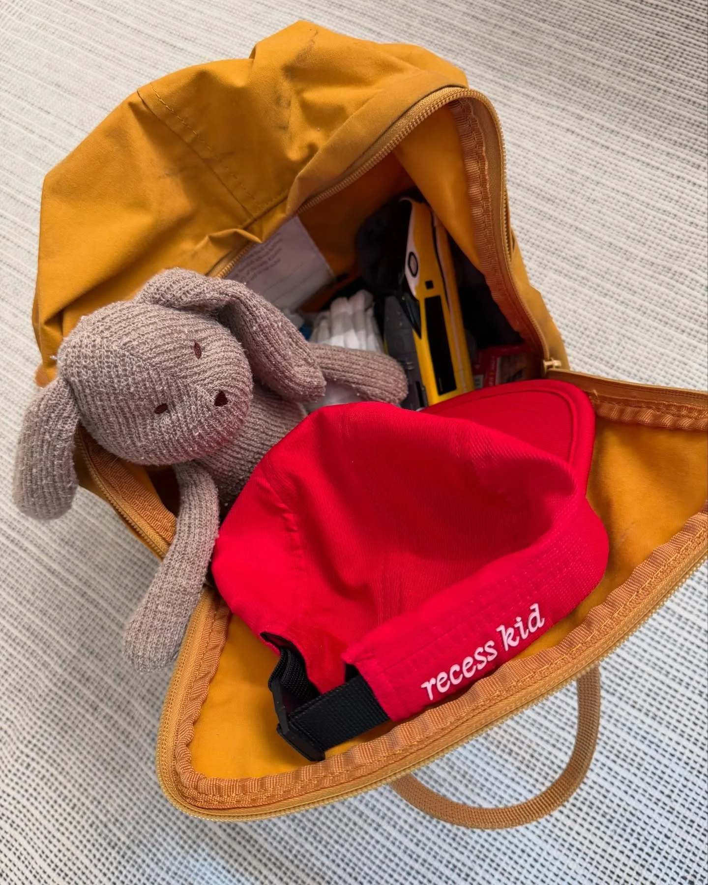 Precious Cargo 🚨
#recess #kidsfashion #kids #hat