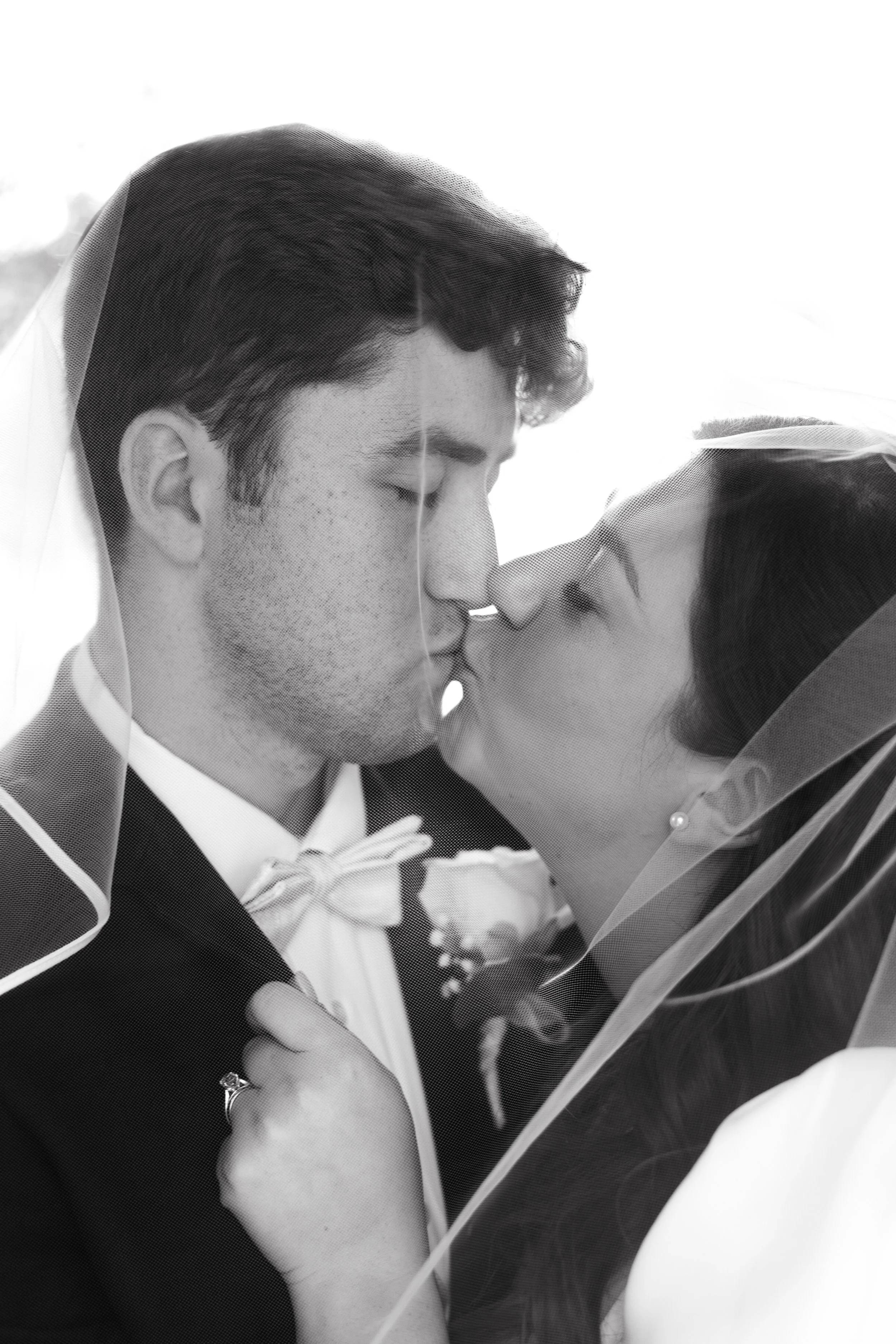 Emily & Nick sneak-17.jpg