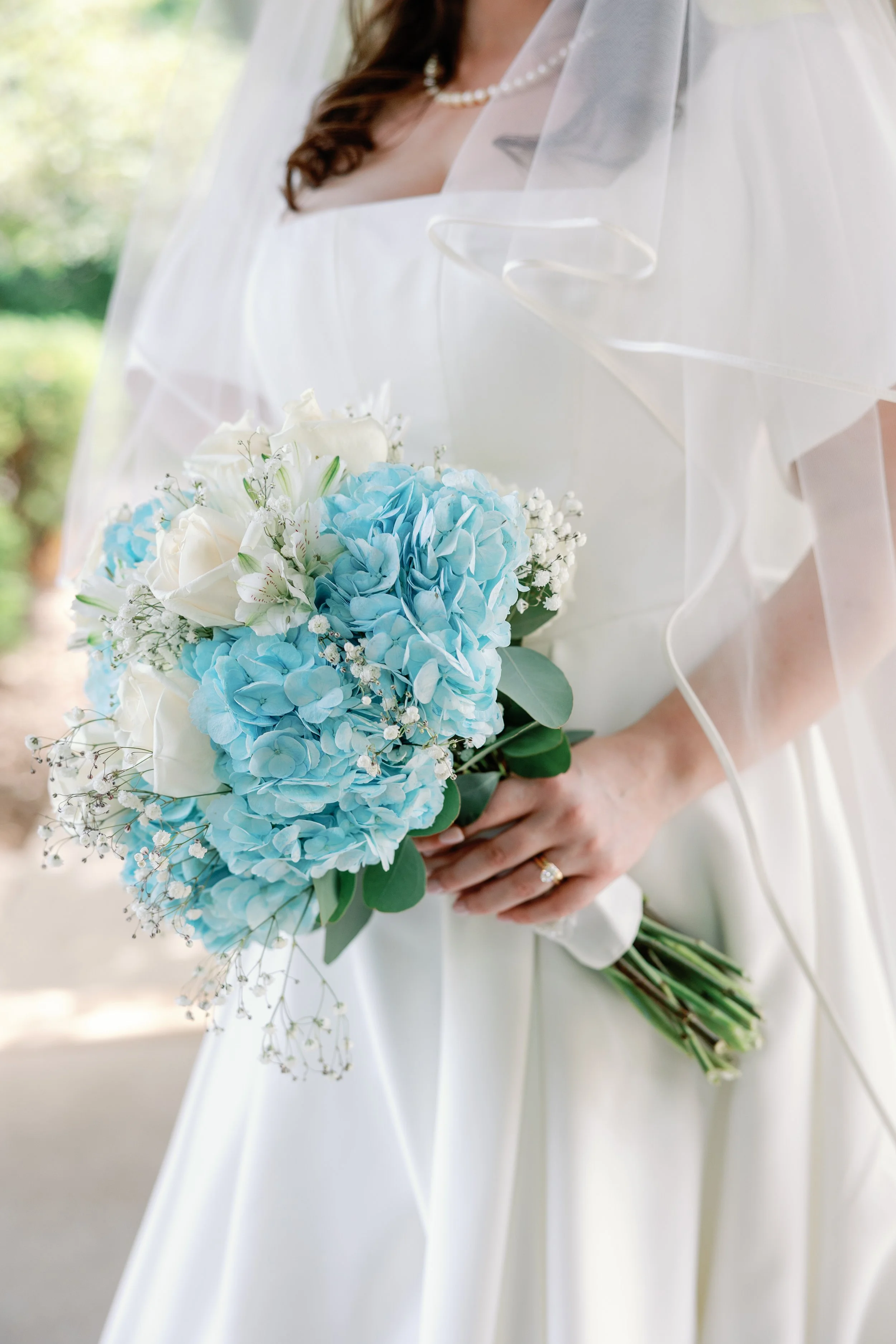 Emily & Nick sneak-23.jpg