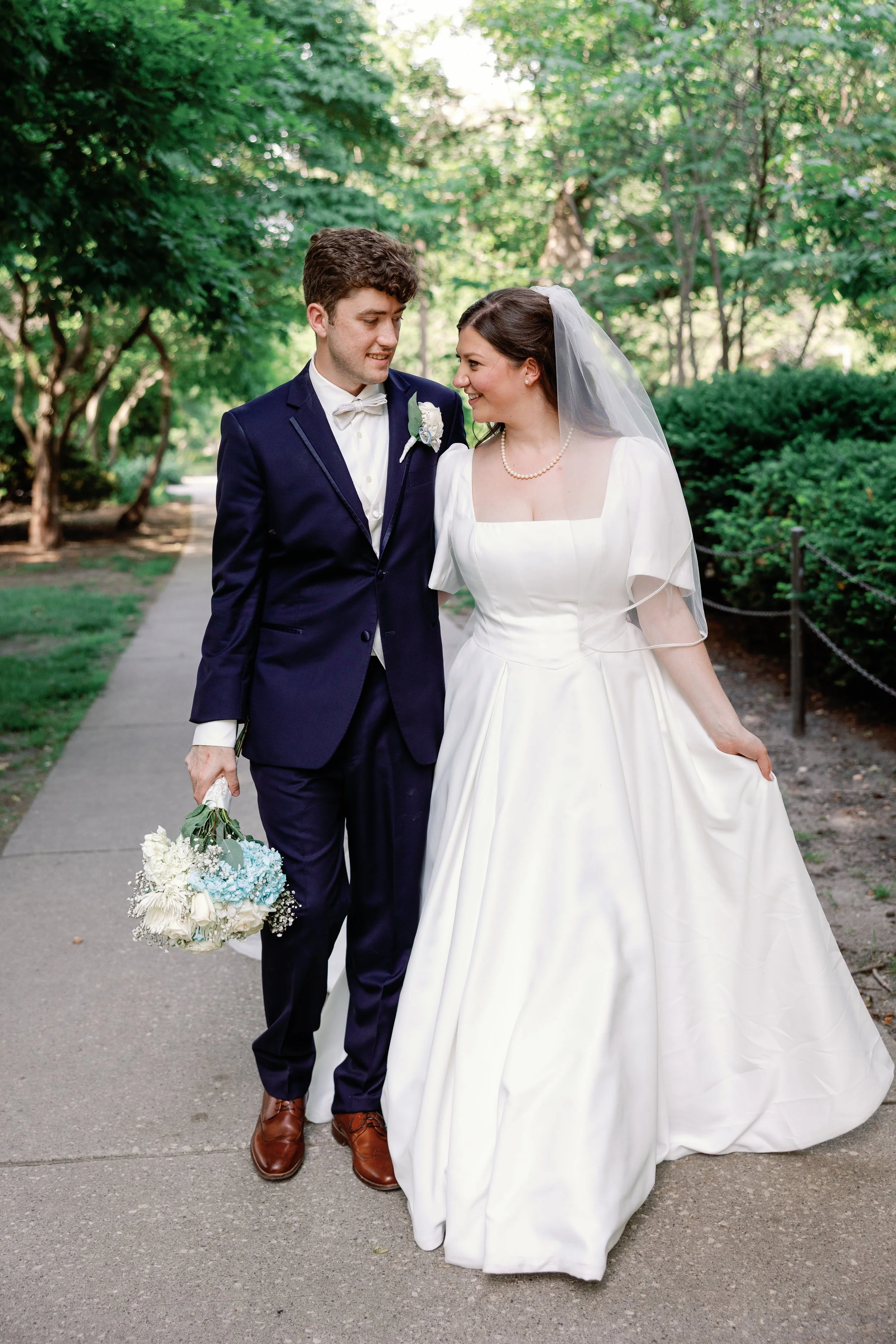 Emily & Nick sneak-66.jpg