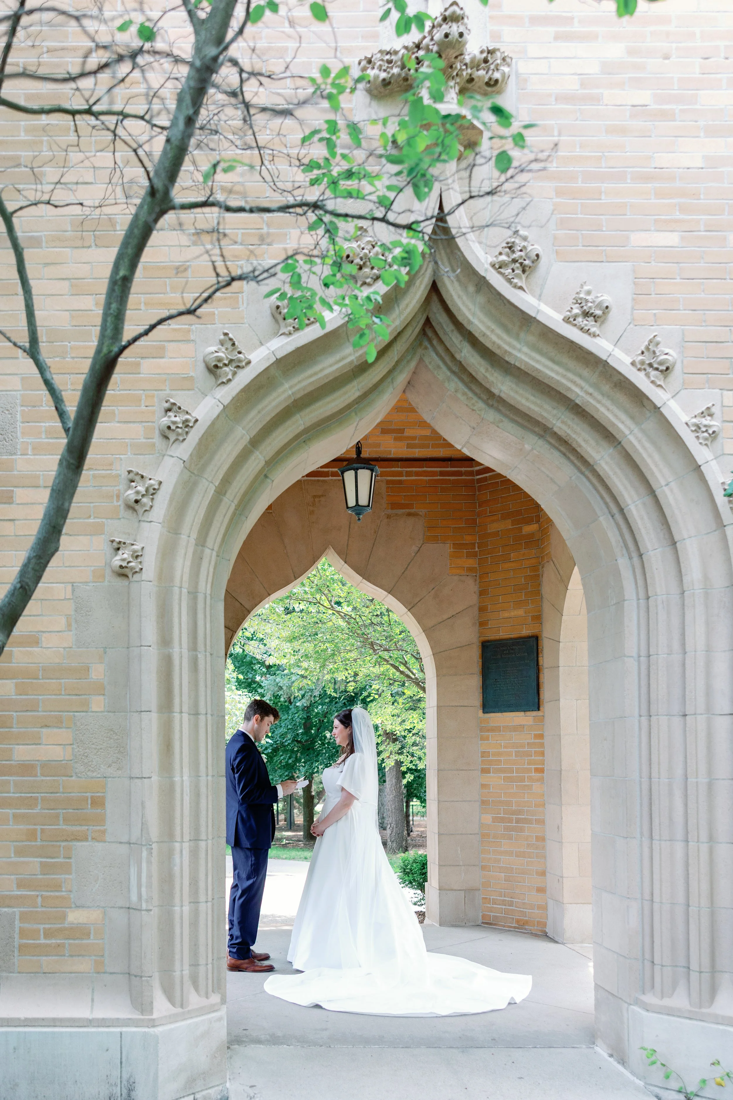 Emily & Nick sneak-14.jpg