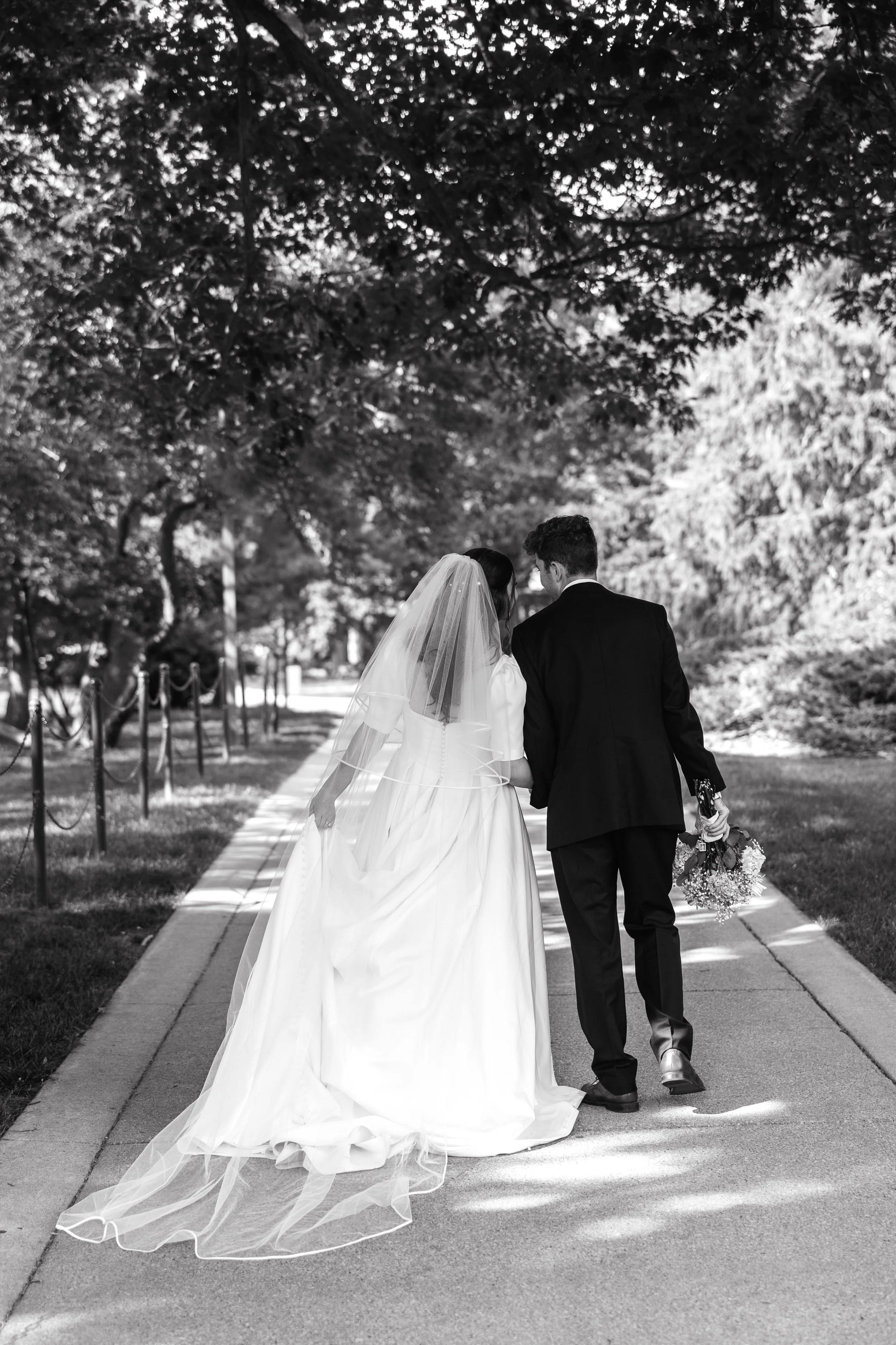 Emily & Nick sneak-56.jpg