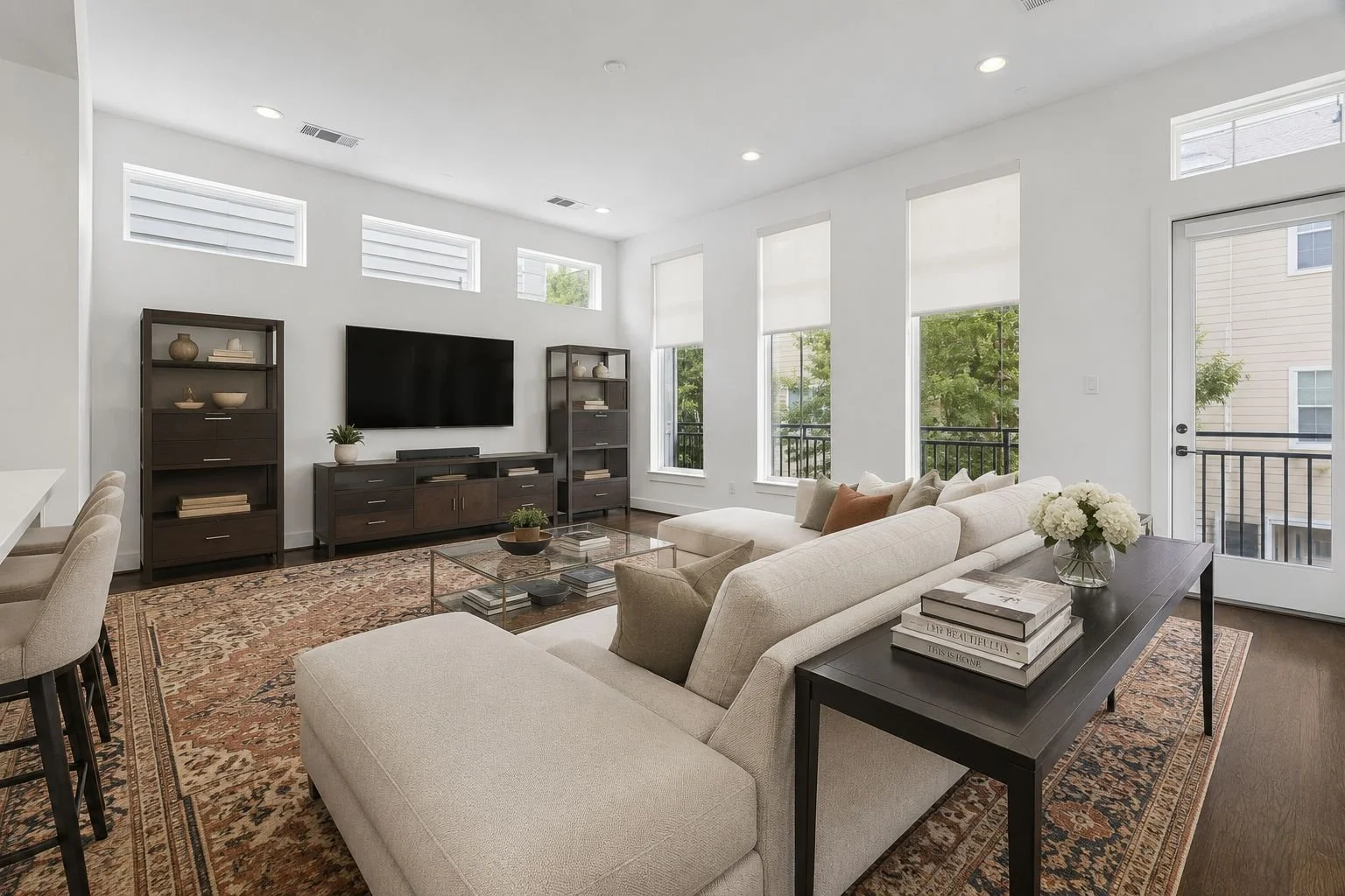 Livingroom2.jpg